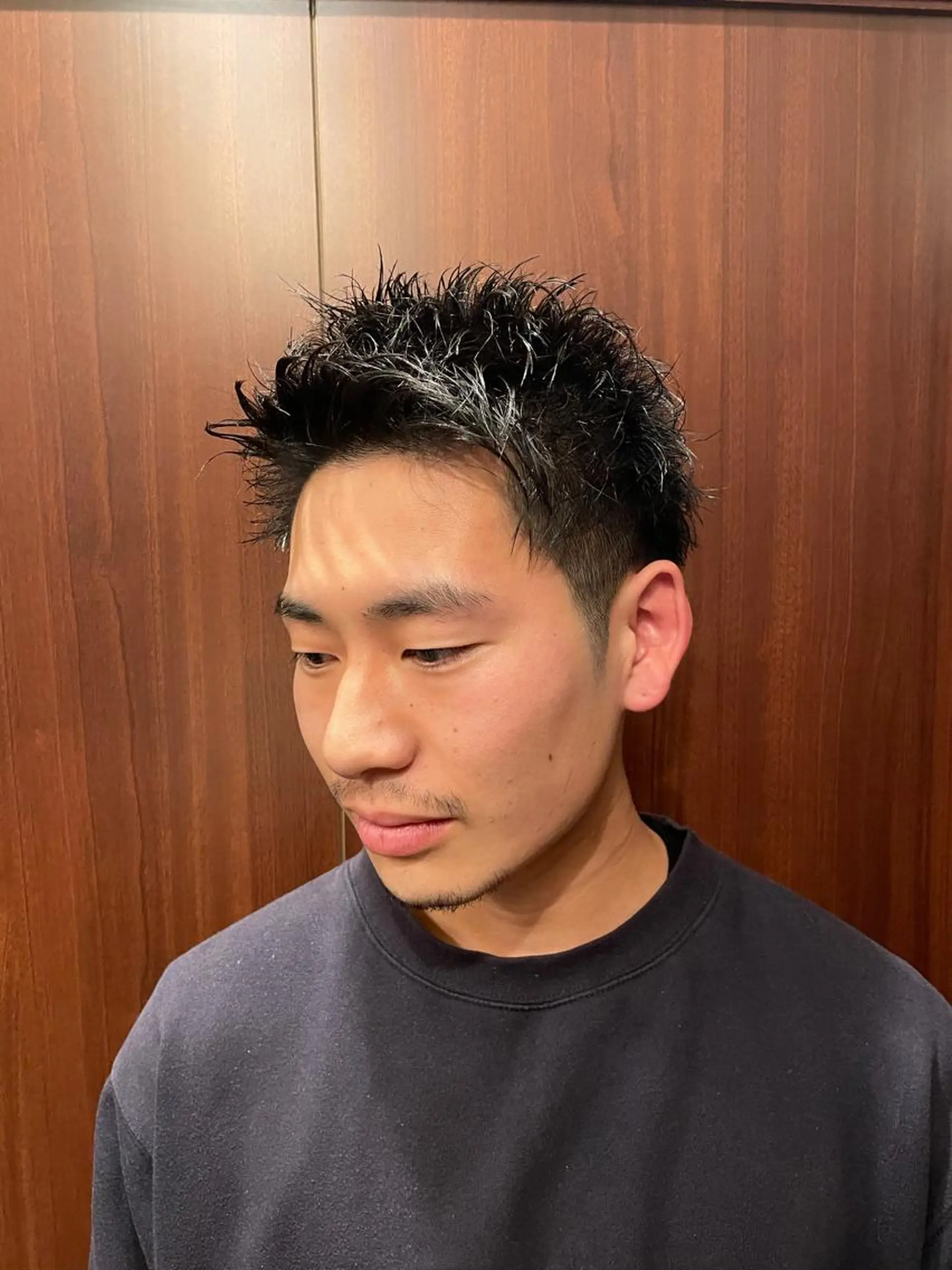 ショート メンズ カット指名No1漆原 聡のヘアスタイル