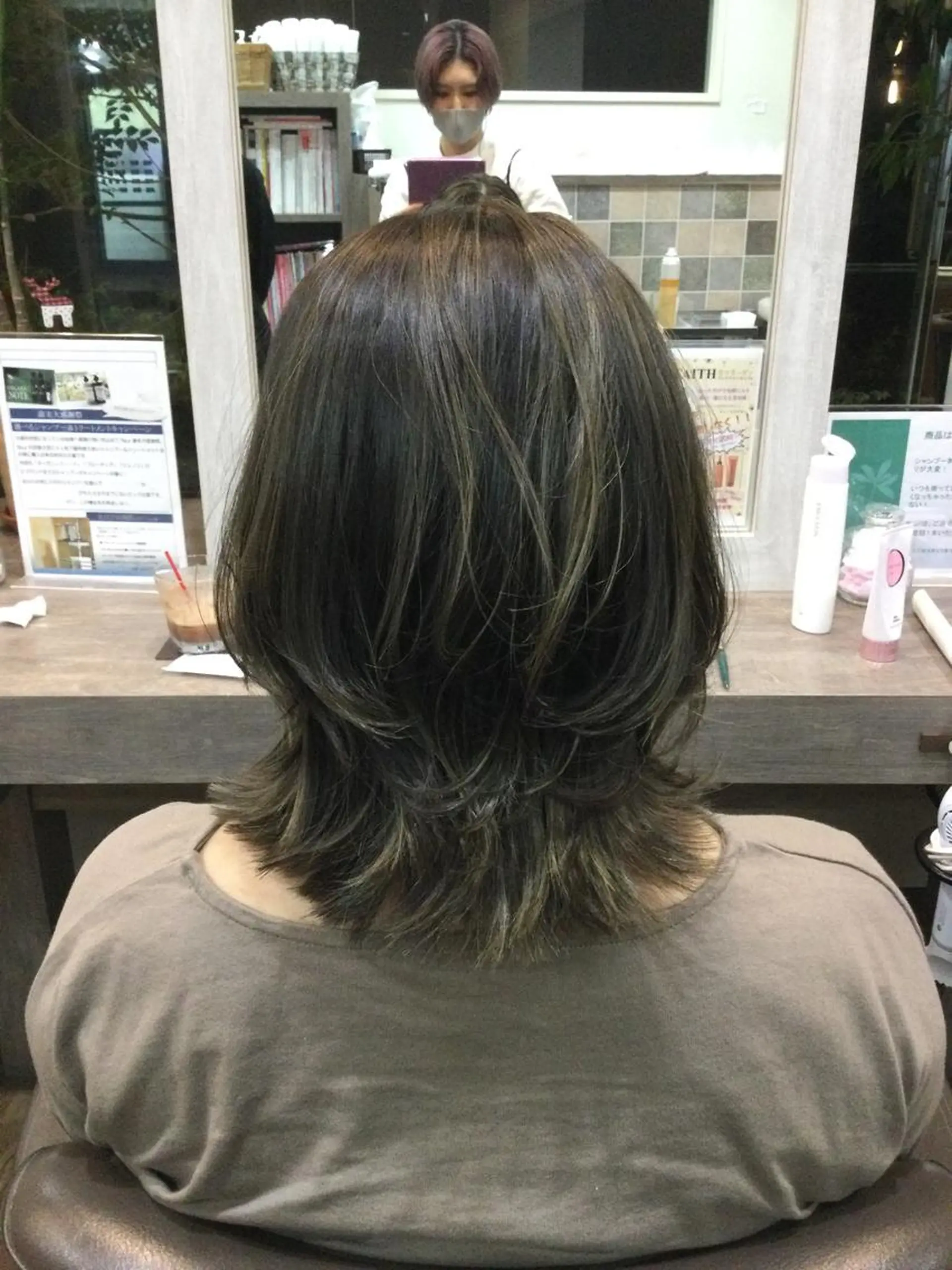 ミディアム カラー ハイライトカラー ハイライト unöi所属・3月Open unöi  ホナミのヘアスタイル