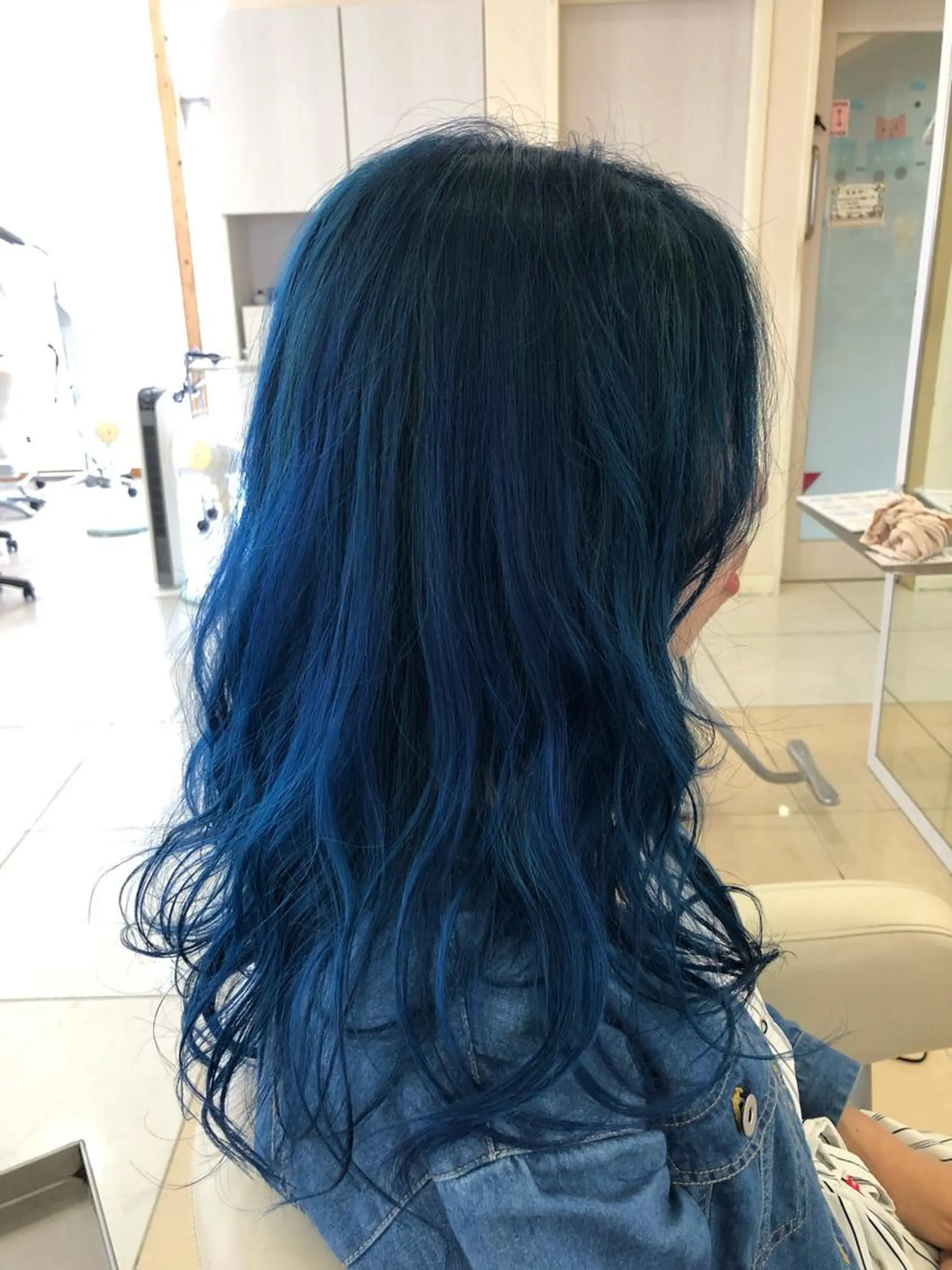 カラー 牧野 佳樹のヘアスタイル