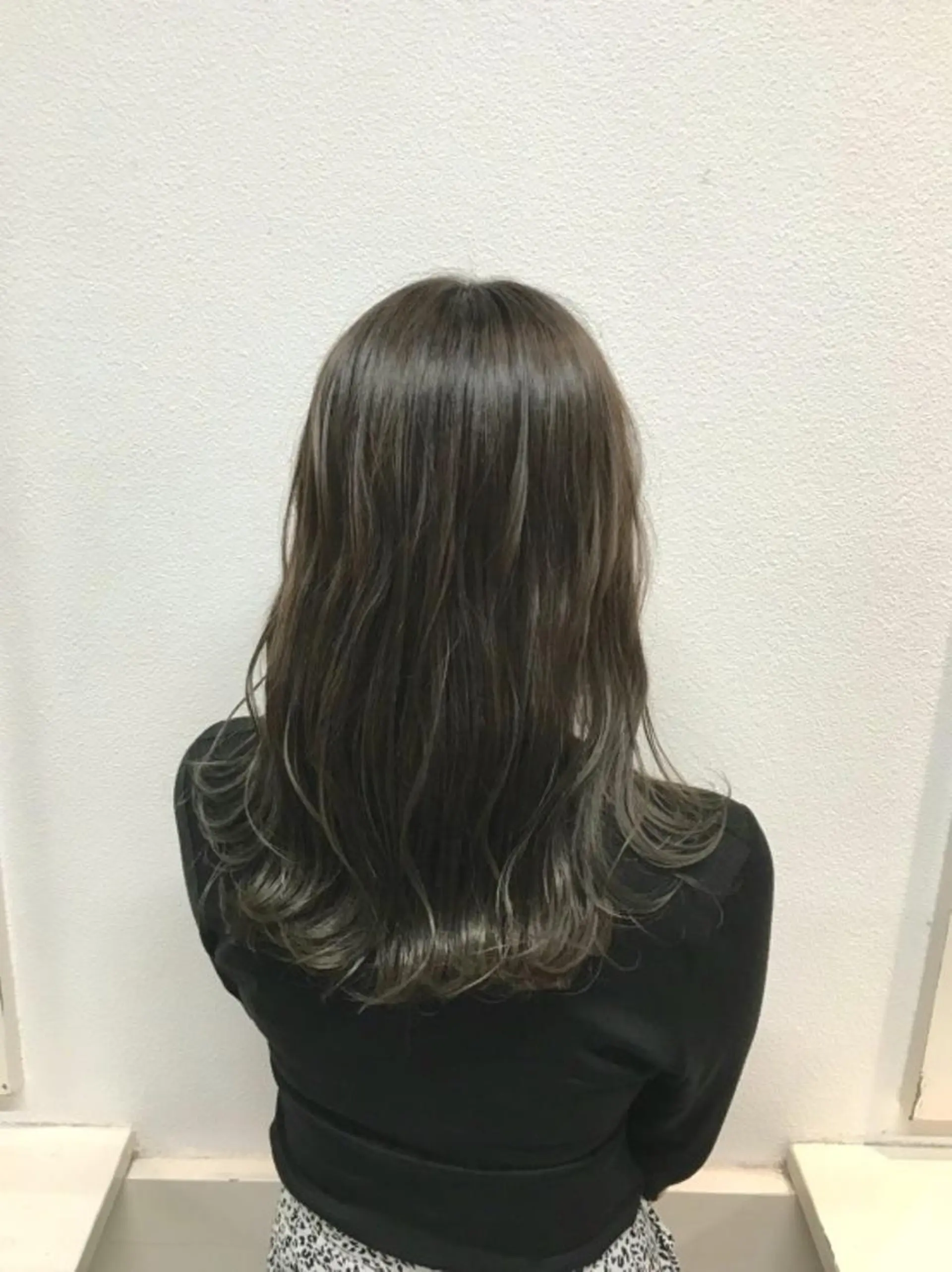 セミロング カラー GiseL ジゼル六本松のヘアスタイル