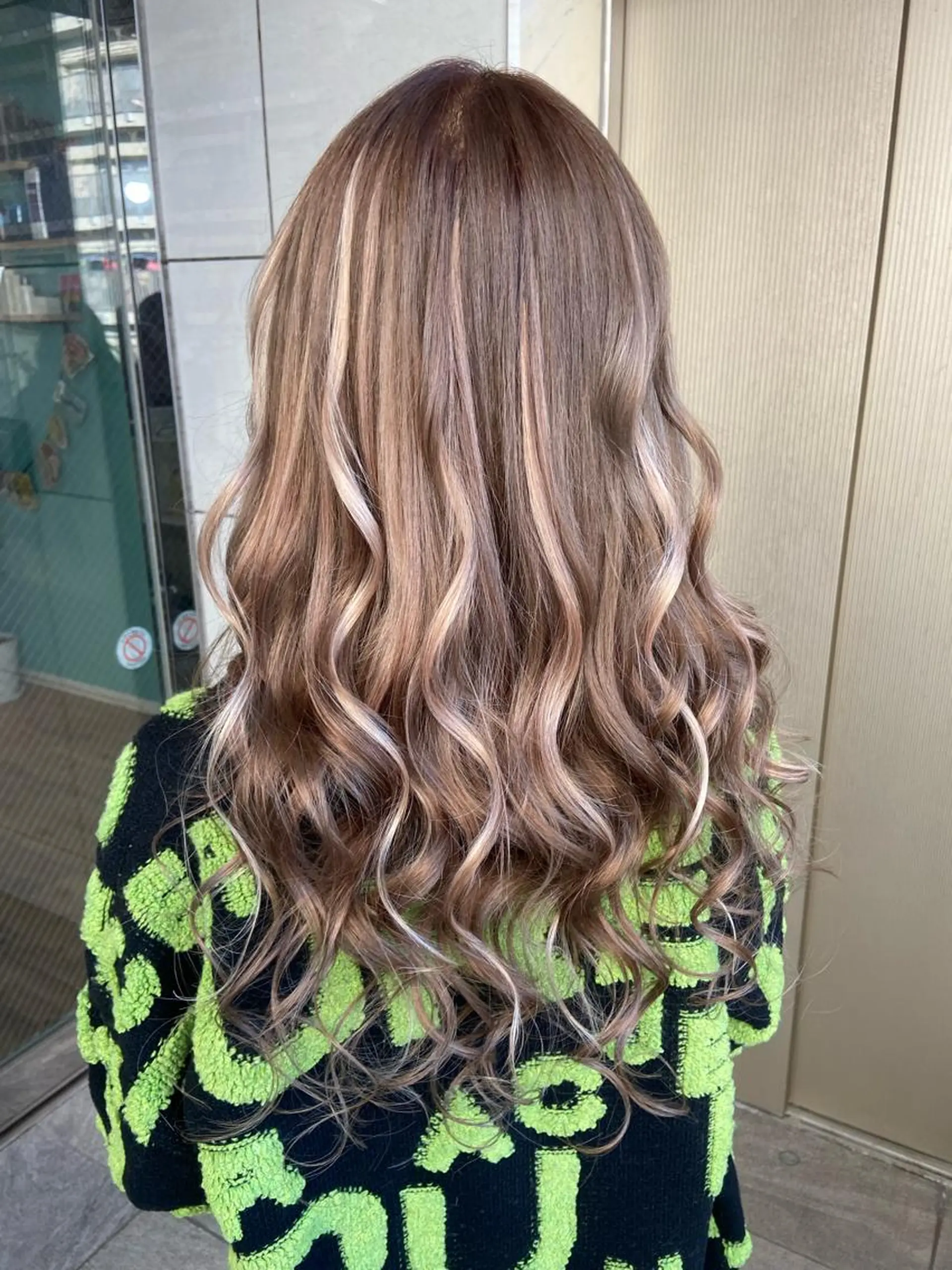 ロング カラー ヘアカラー エクステ 🧸プルエクステ❤︎ ネイルKAO🧸のヘアスタイル