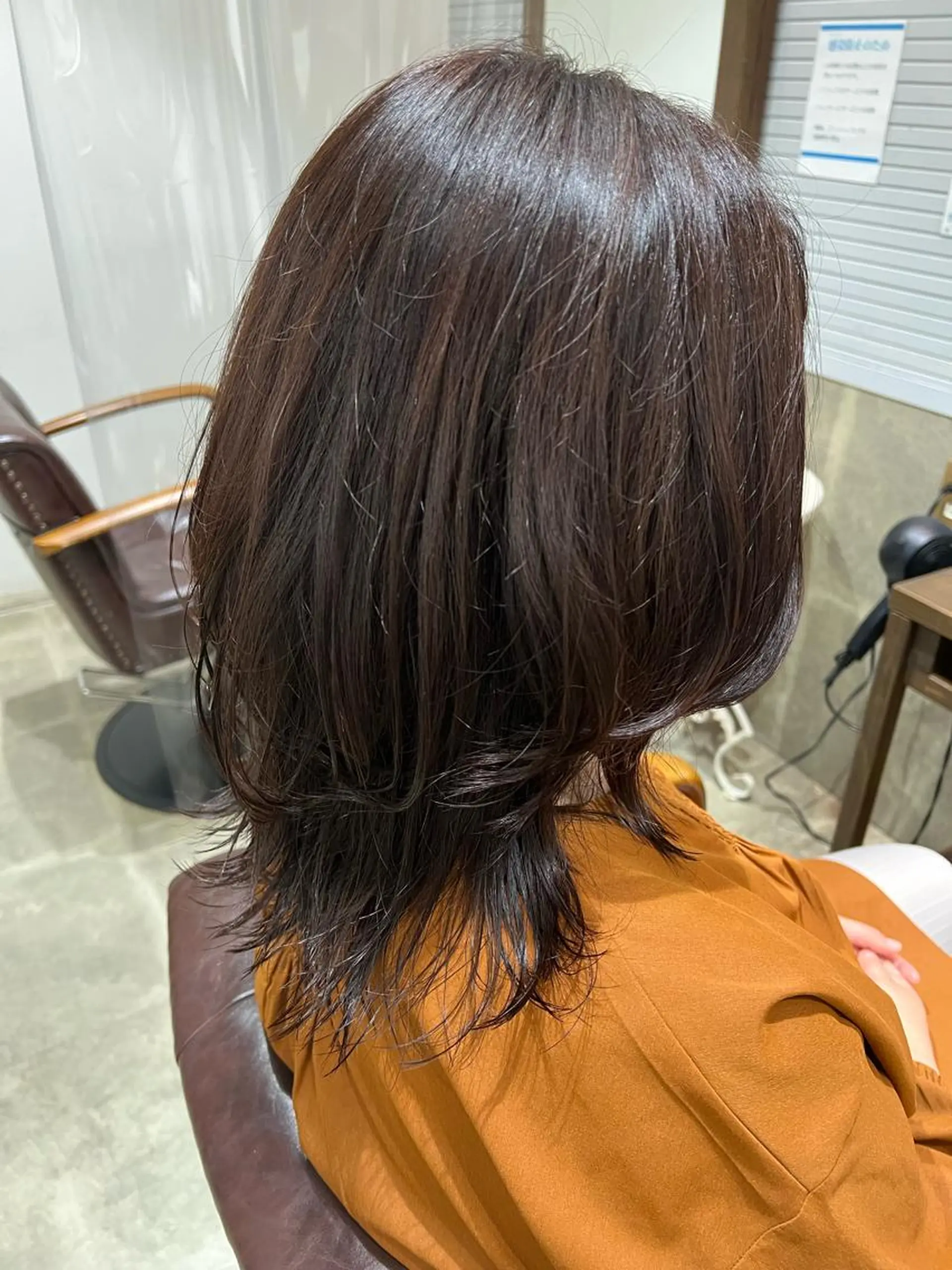 ミディアム くびれヘア レイヤーカット ビラデルソルmaRe所属・山口 莉々香のヘアスタイル