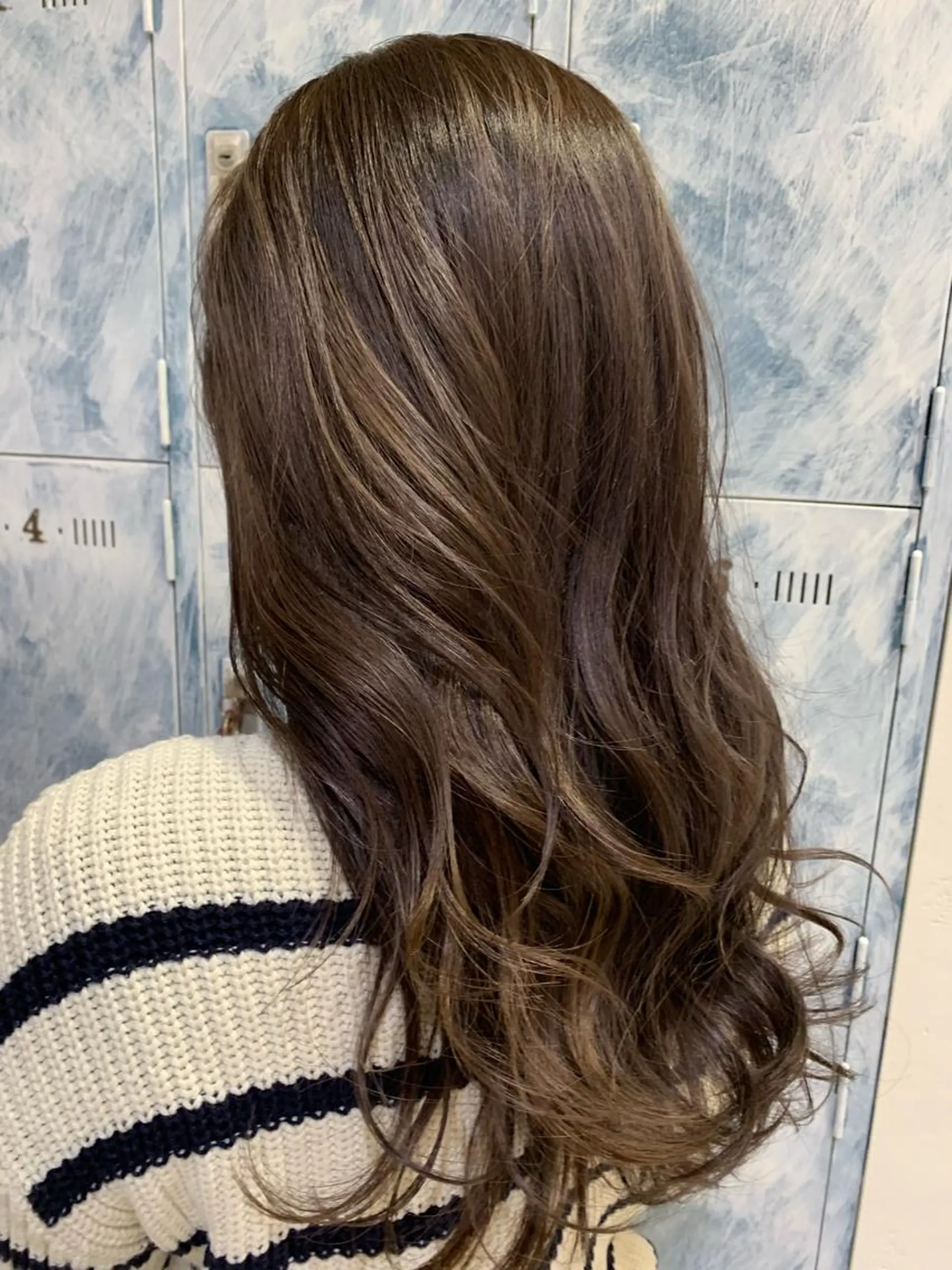 セミロング カラー 髪質改善/縮毛矯正 ツヤ髪🩷さつきのヘアスタイル