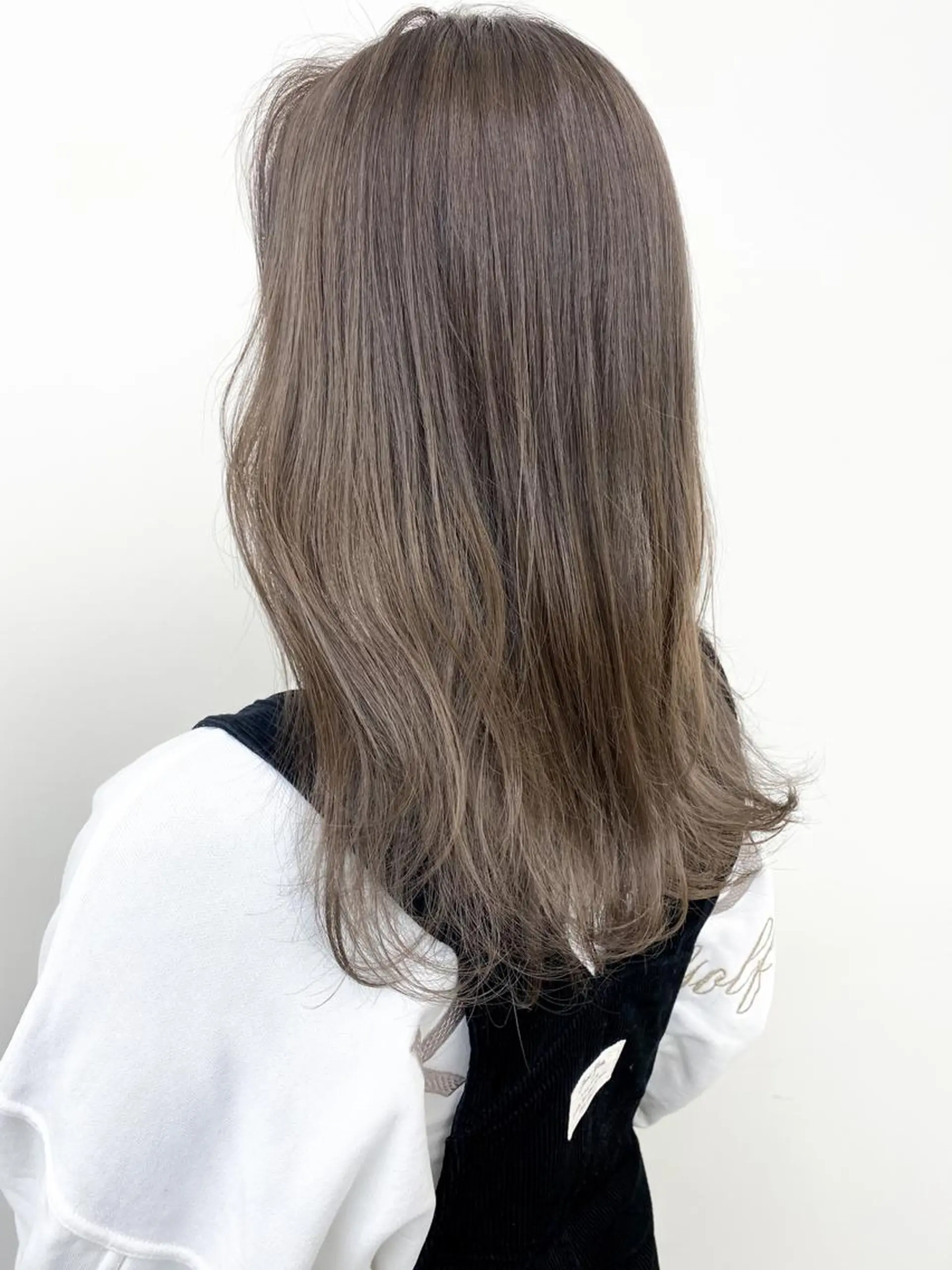 セミロング カラー ベージュカラー ハイトーンカラー カット ヘアカラー トリートメント Meena by urban所属・丹羽 隼人/髪質改善 /韓国ヘア🇰🇷のヘアスタイル