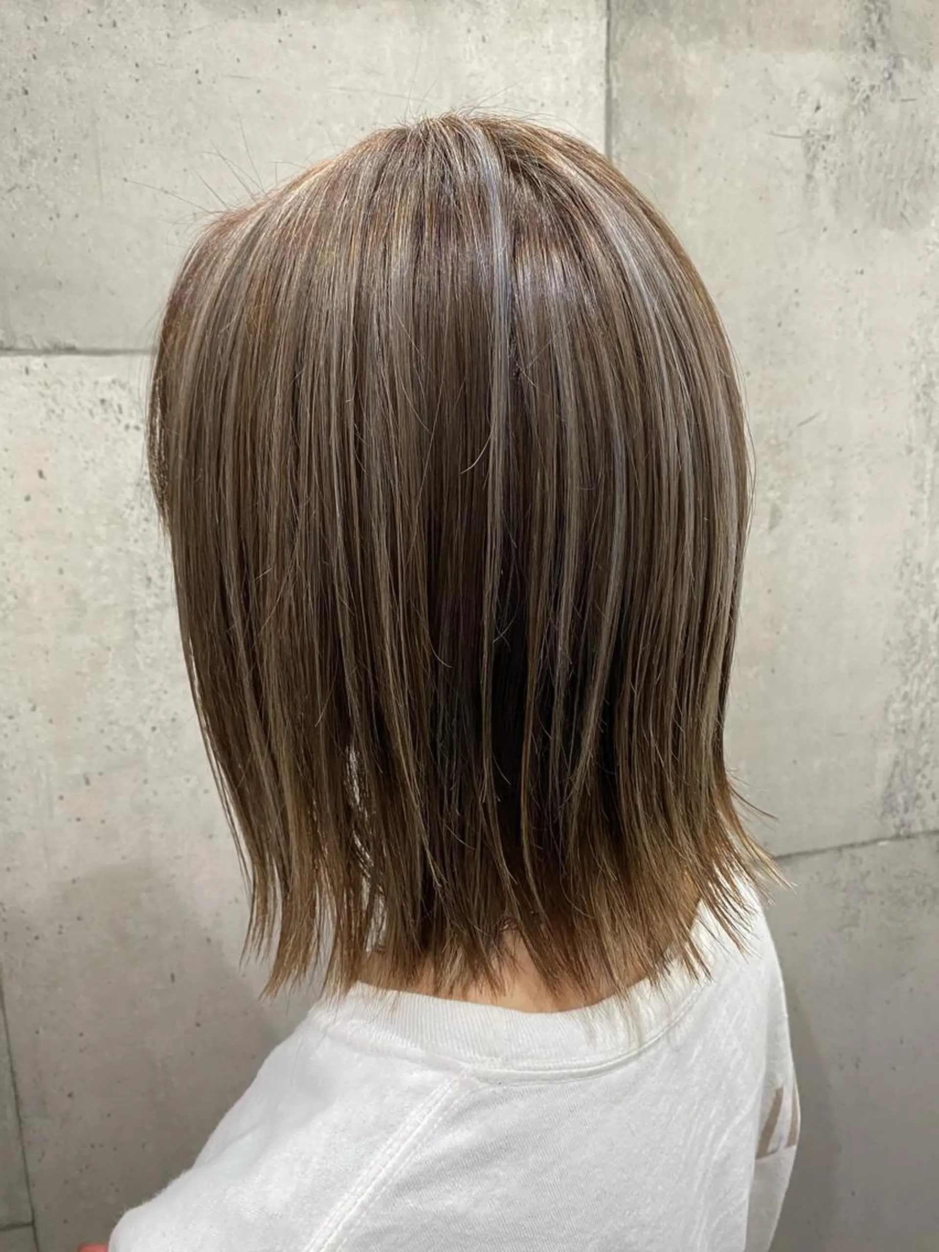 ミディアム ハイライト ヘアカラー トリートメント hair  space Atoz所属・東 寛道のヘアスタイル