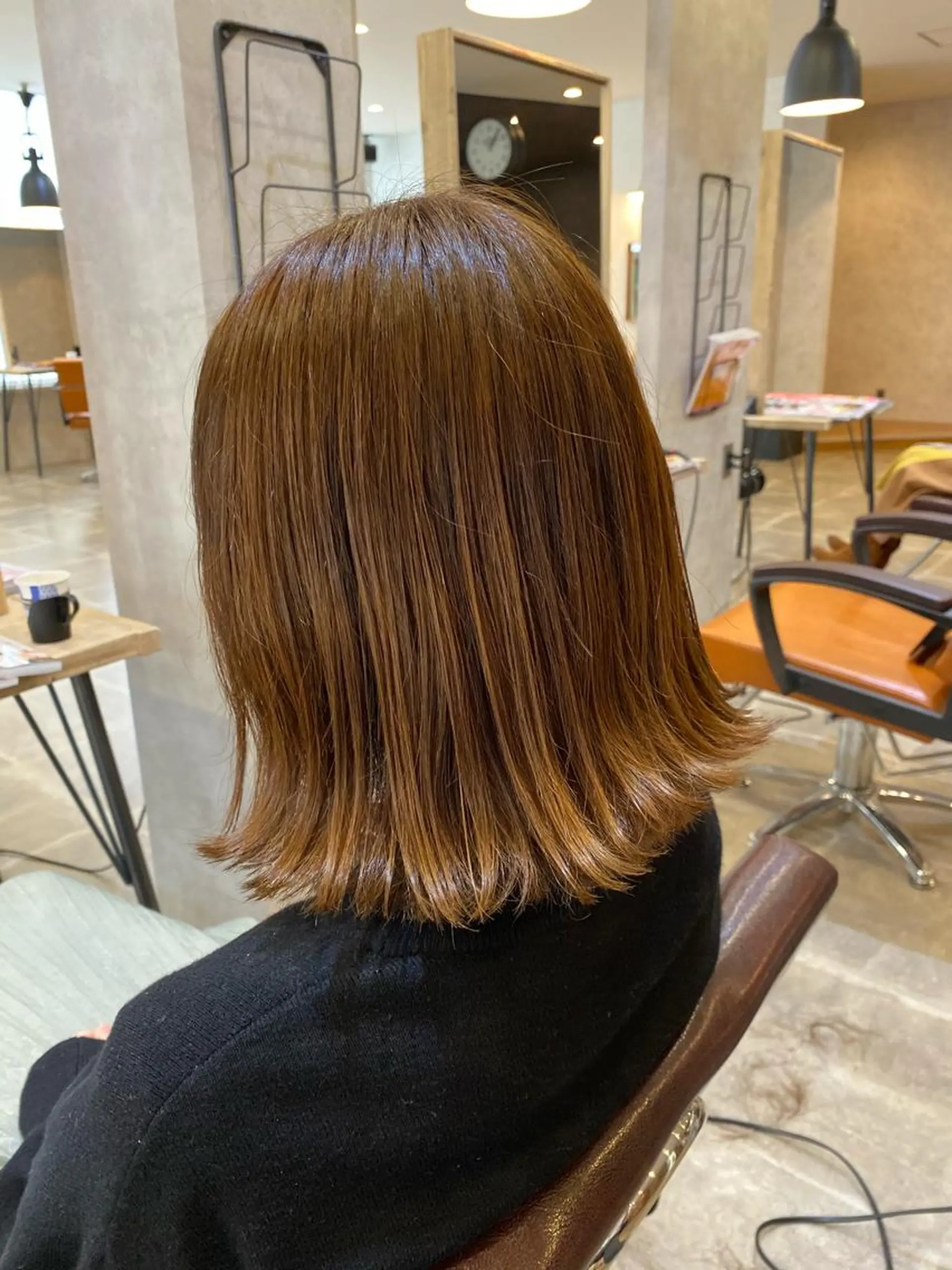 ミディアム ボブ 外ハネヘア カット ヘアカラー トリートメント KAITOH ATSUSHIのヘアスタイル