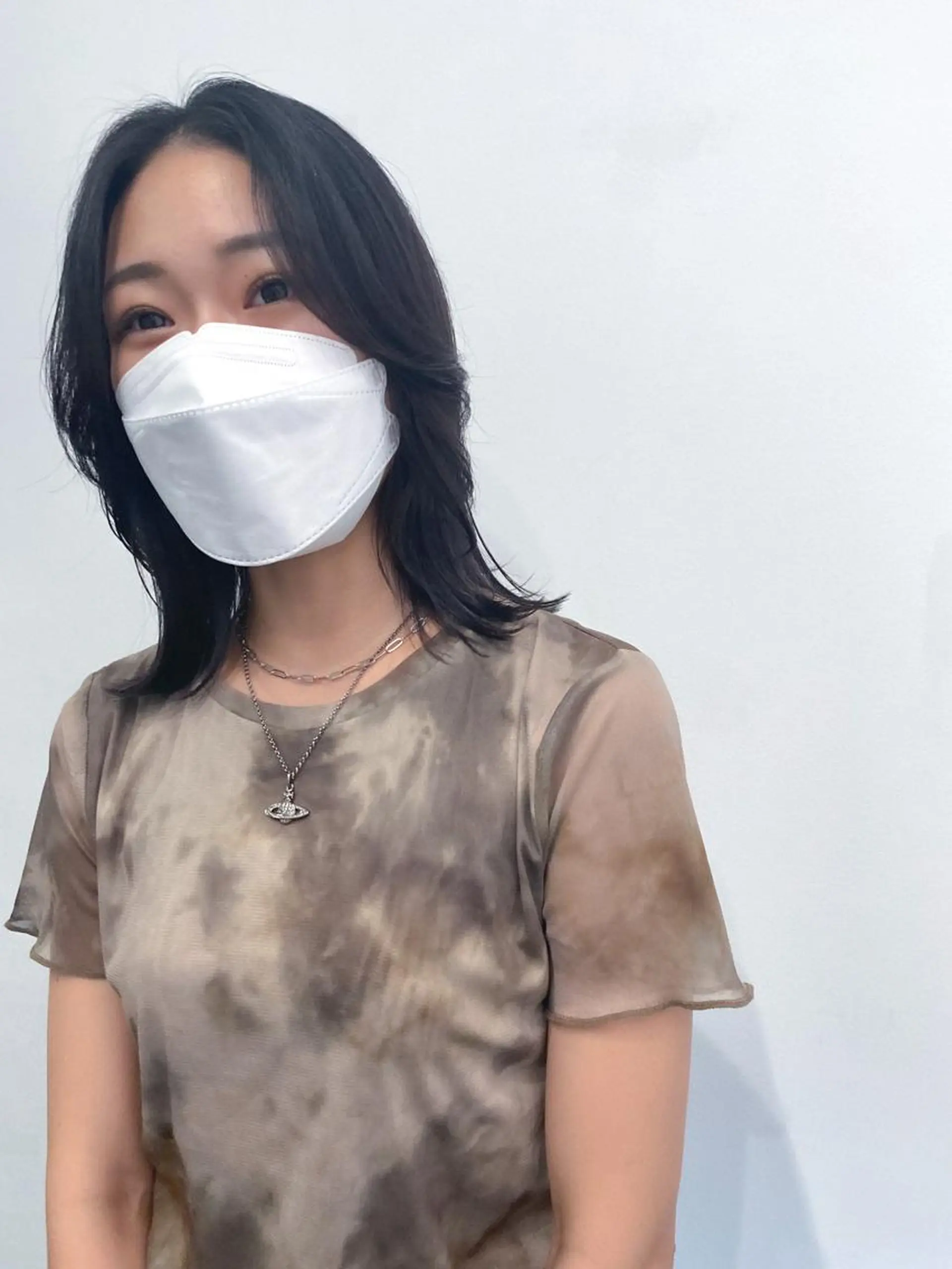 ミディアム カラー THE DAY所属・AKI HASHIMOTOのヘアスタイル