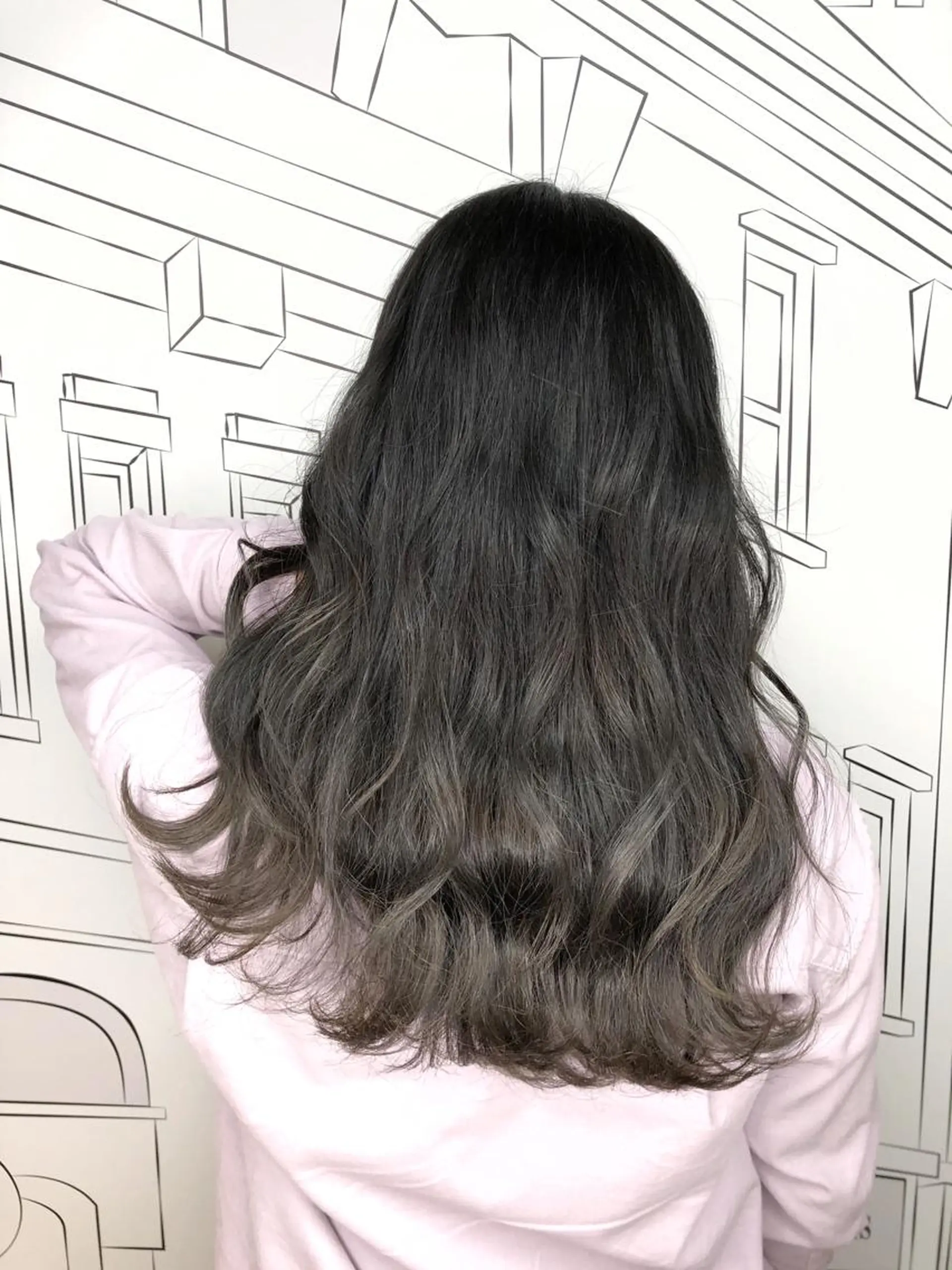 セミロング カラー アッシュ グラデーションカラー レイヤー⭐️カラー ⭐️平川雅史のヘアスタイル