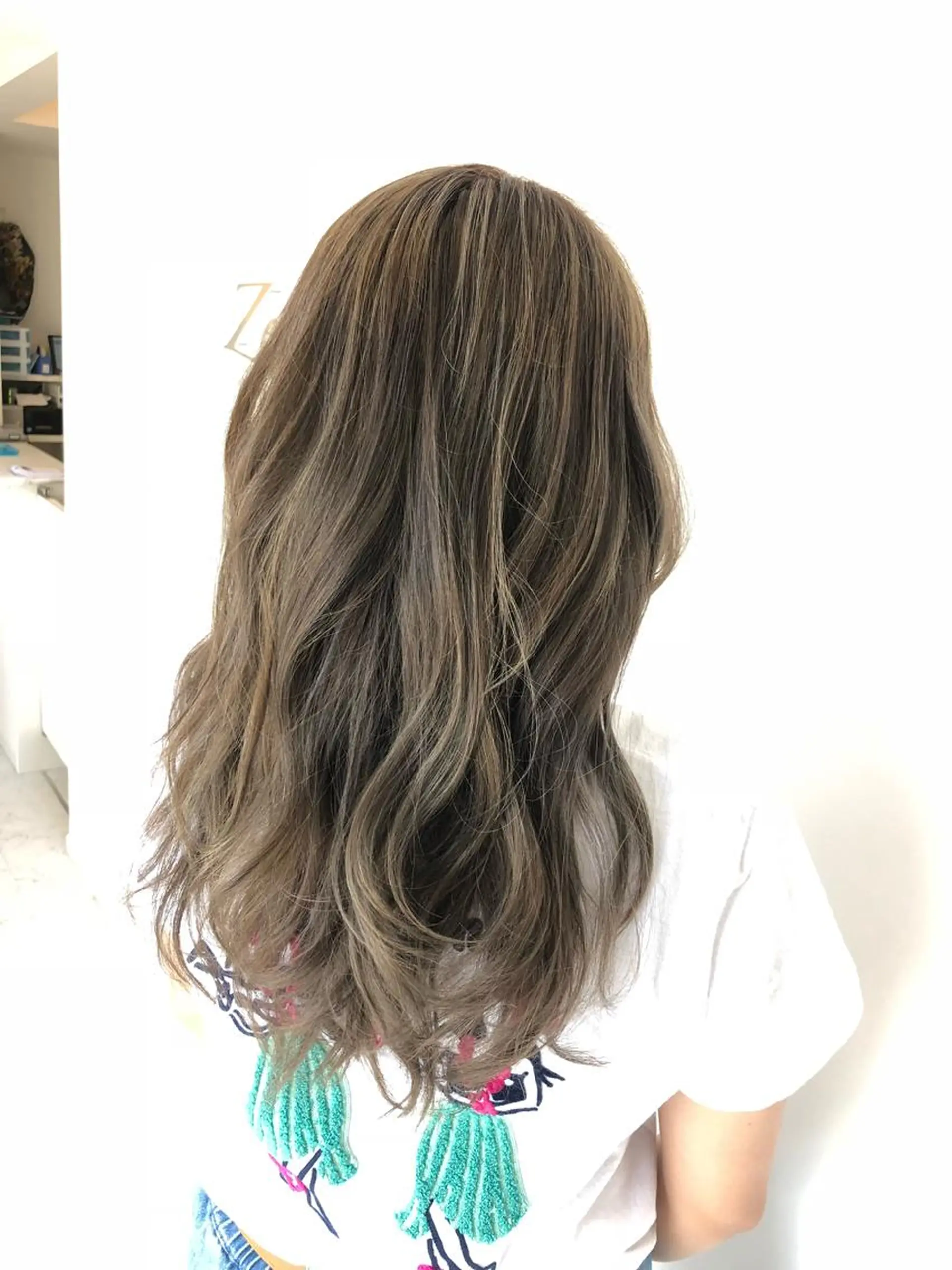 セミロング カラー Ze・seal所属・ze sealのヘアスタイル