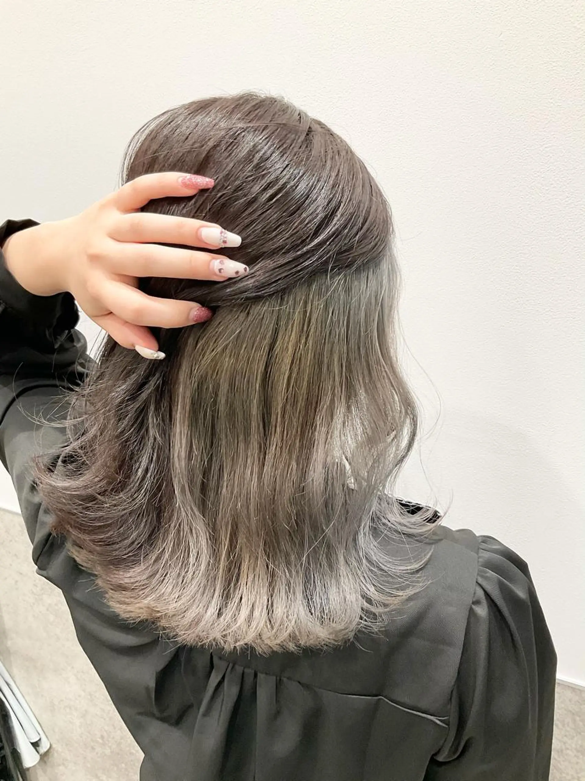 ミディアム カラー インナーカラー ヘアカラー トリートメント ヘッドスパ ヘアセット go today shaire salon 本店所属・yoshi ☆のヘアスタイル