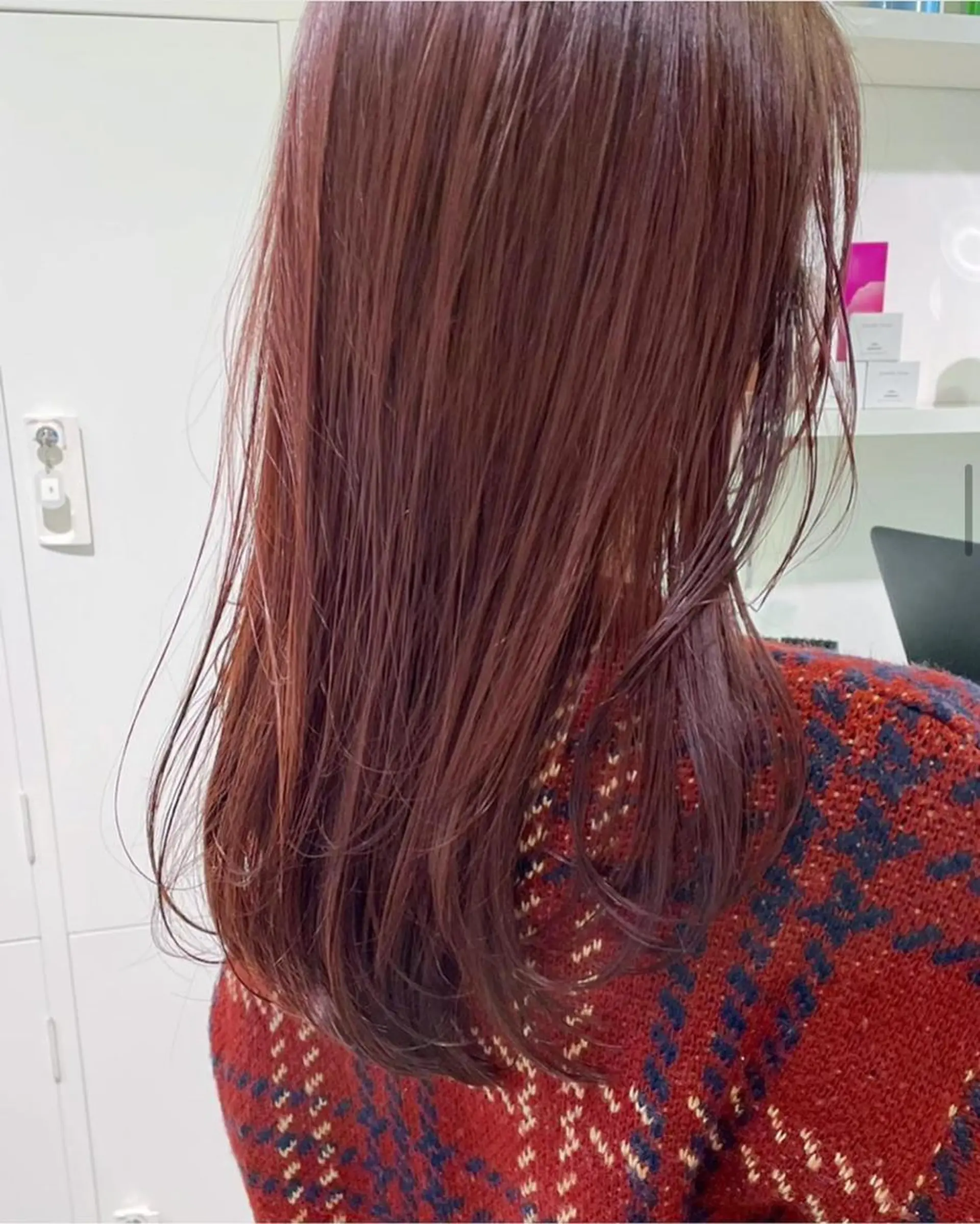 ミディアム カラー ヘアアレンジ ベージュカラー グレージュ ハイライトカラー ミルクティーベージュ ピンクカラー 韓国/髪質改善💘 櫻井かれんのヘアスタイル