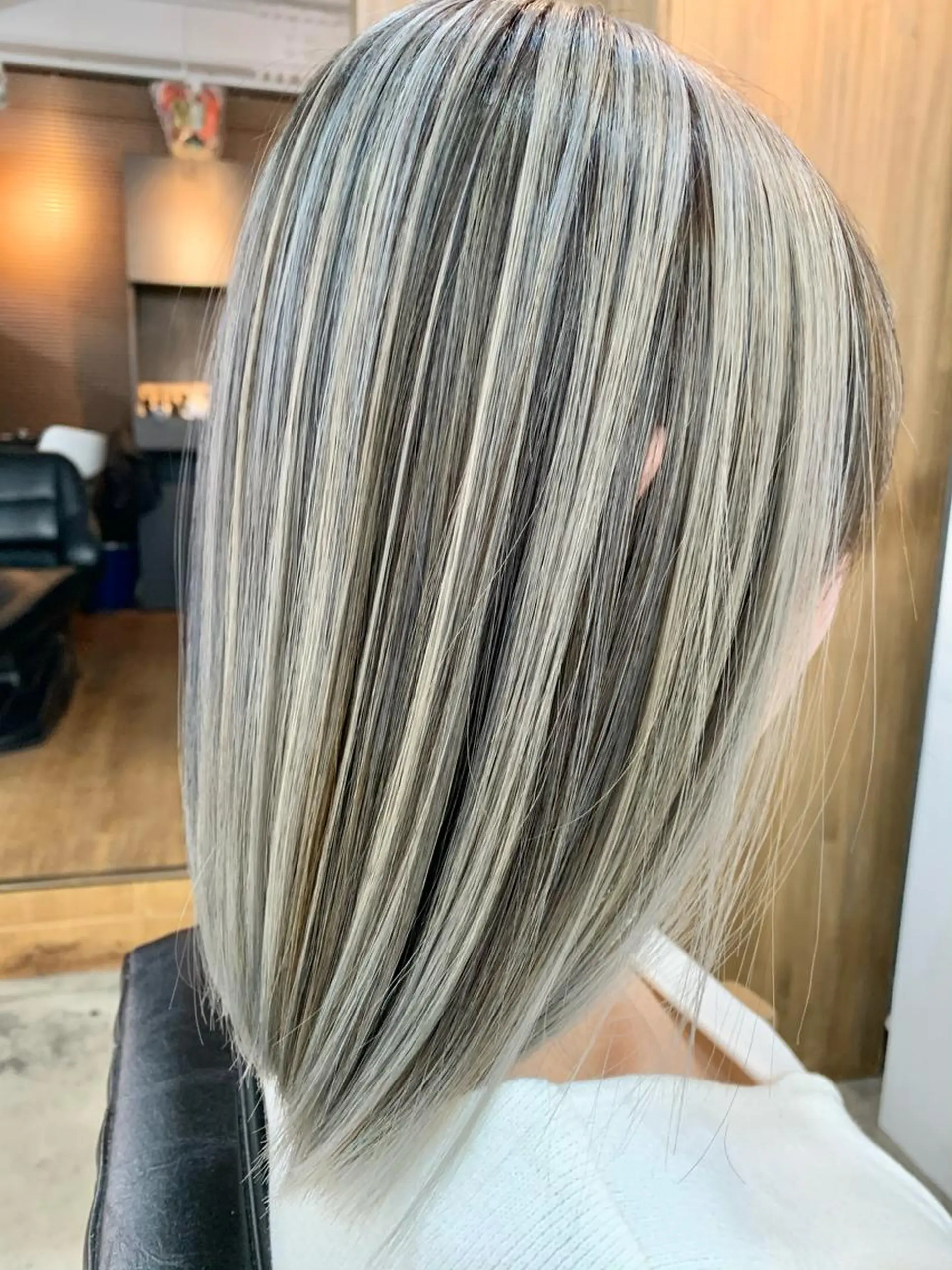 ショート カラー ヘアアレンジ ネイル マツエク・マツパ バレイヤージュ レイヤーカット カット ヘアカラー トリートメント ブリーチ特化 / share 元太のヘアスタイル