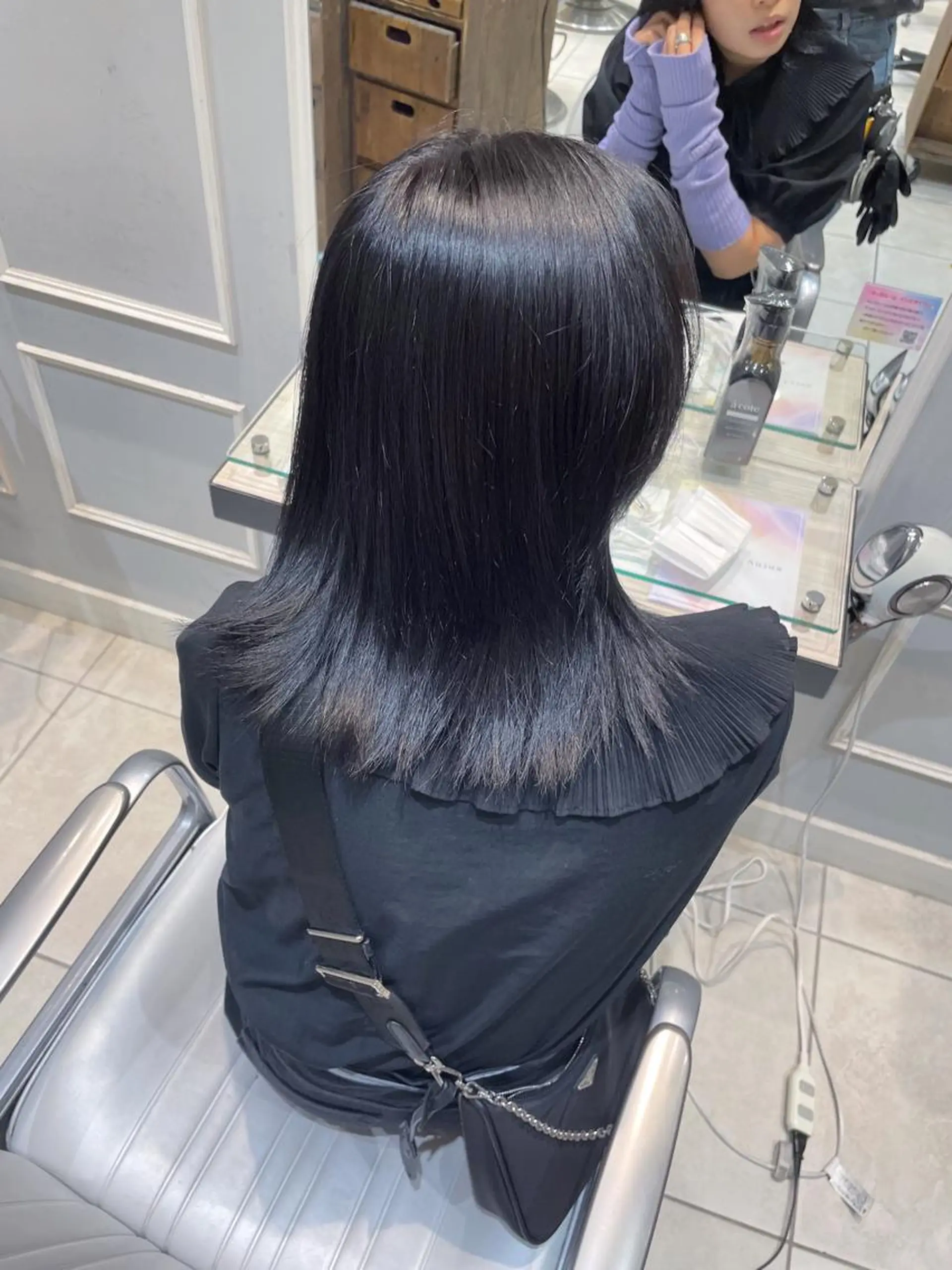 セミロング カラー 🩶赤み消しカラー 🐈‍⬛荻野美思🐾のヘアスタイル