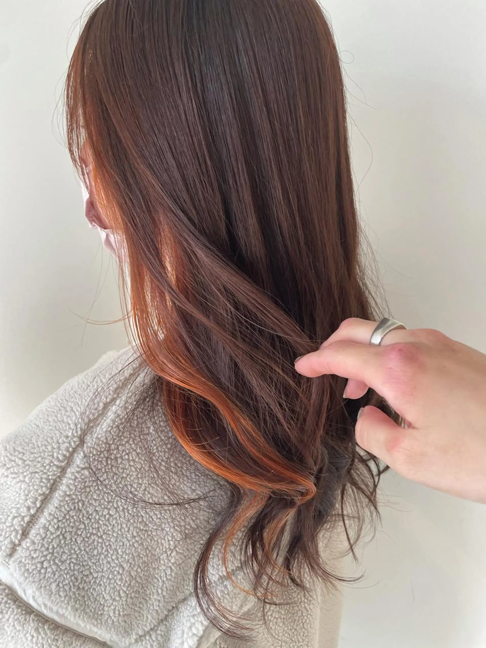 セミロング カラー イヤリングカラー オレンジ カット ヘアカラー 中目黒🌼 🌼ハナのヘアスタイル