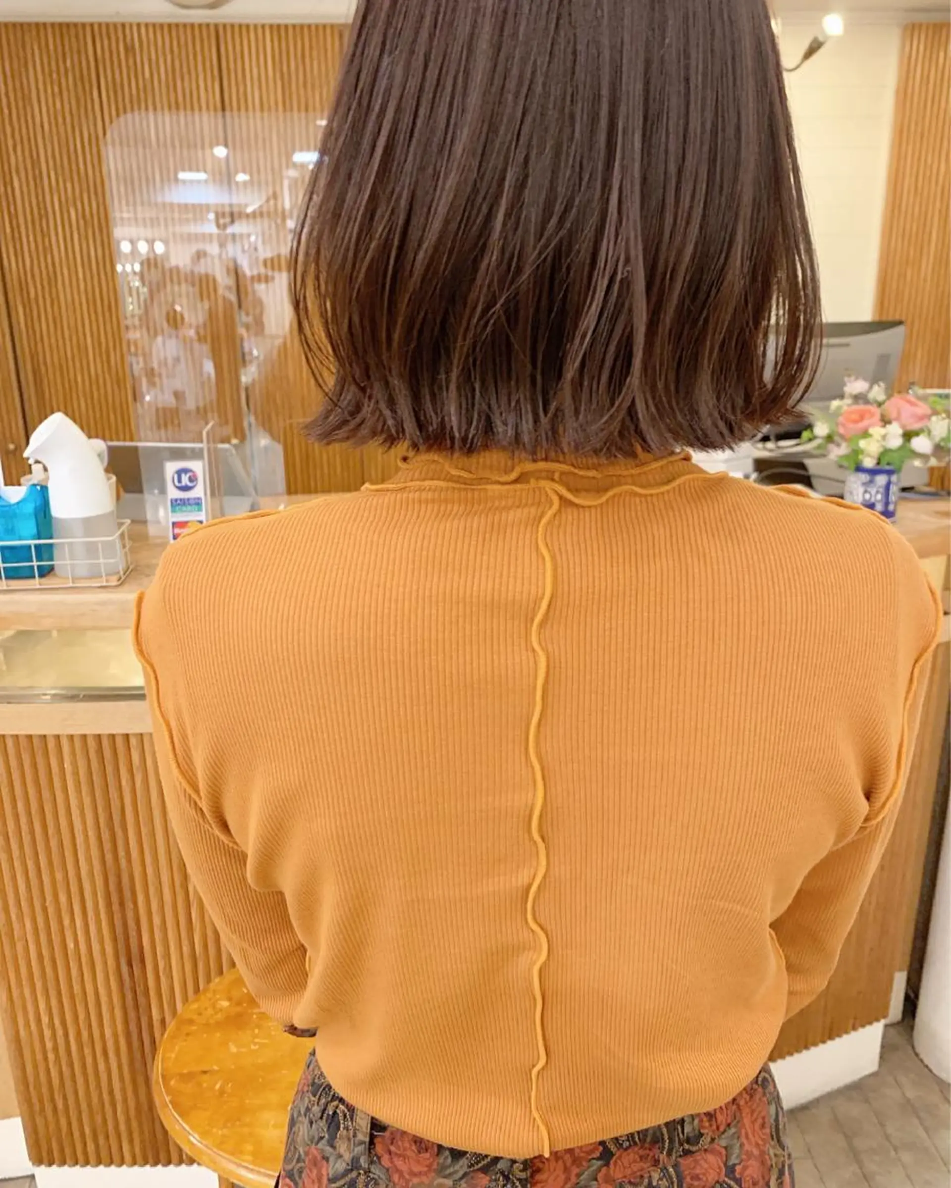 ミディアム 切りっぱなしボブ アッシュ ボブ カット ヘアカラー トリートメント 【ボブ/個室サロン】 癒し空間mimuraのヘアスタイル