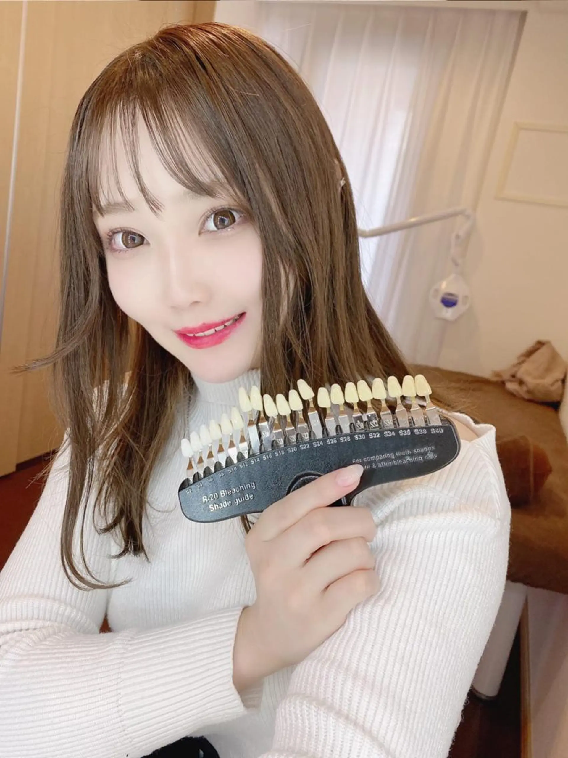 カラー メンズ マツエク・マツパ ネイル ヘアアレンジ パーマ キッズ アイブロウ ロング ホワイト その他 ライトビューティー 銀座本店のエステ・リラクイメージ