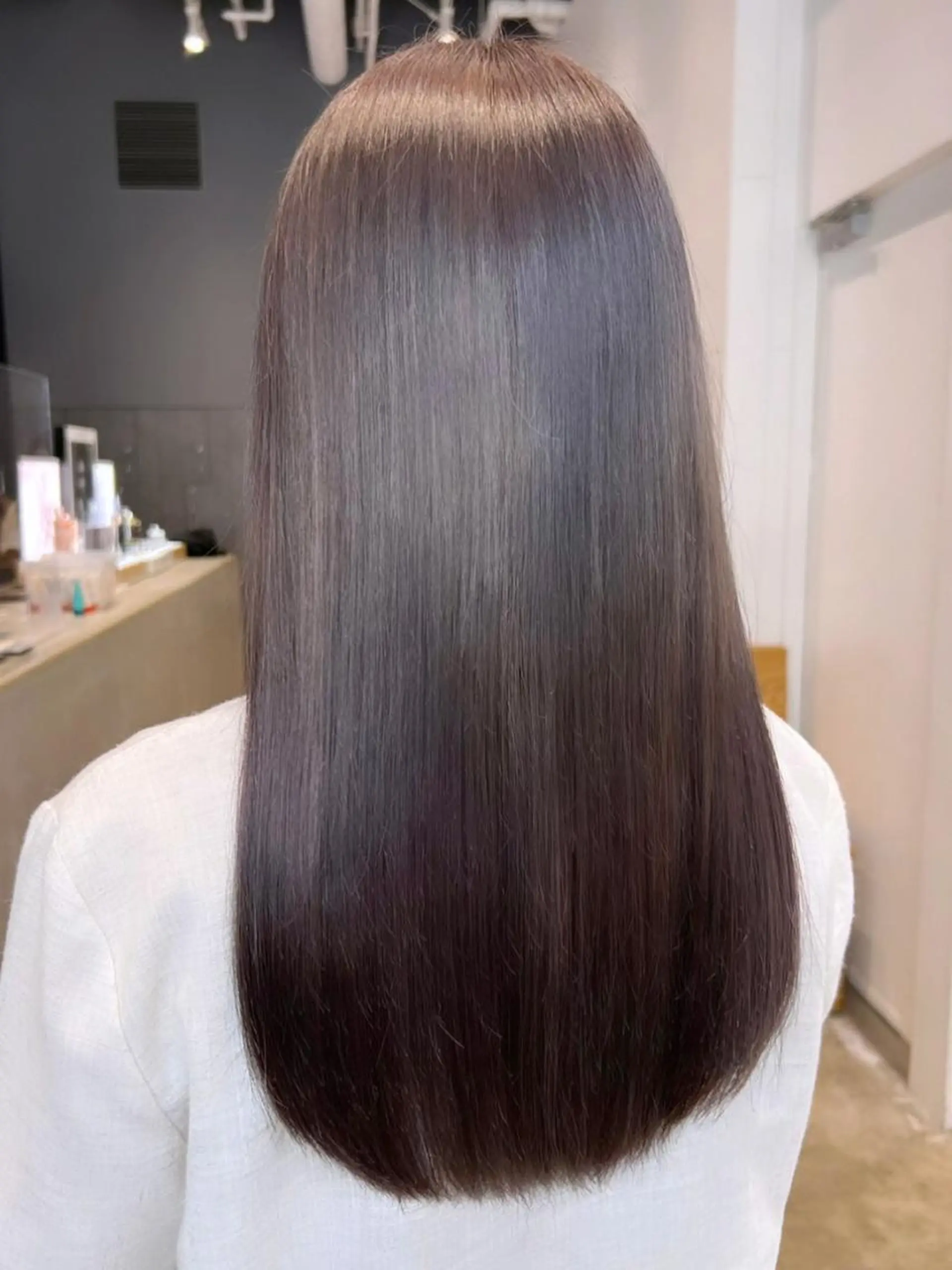 セミロング カラー グレージュ ITbyALBUM 藤沢店のヘアスタイル