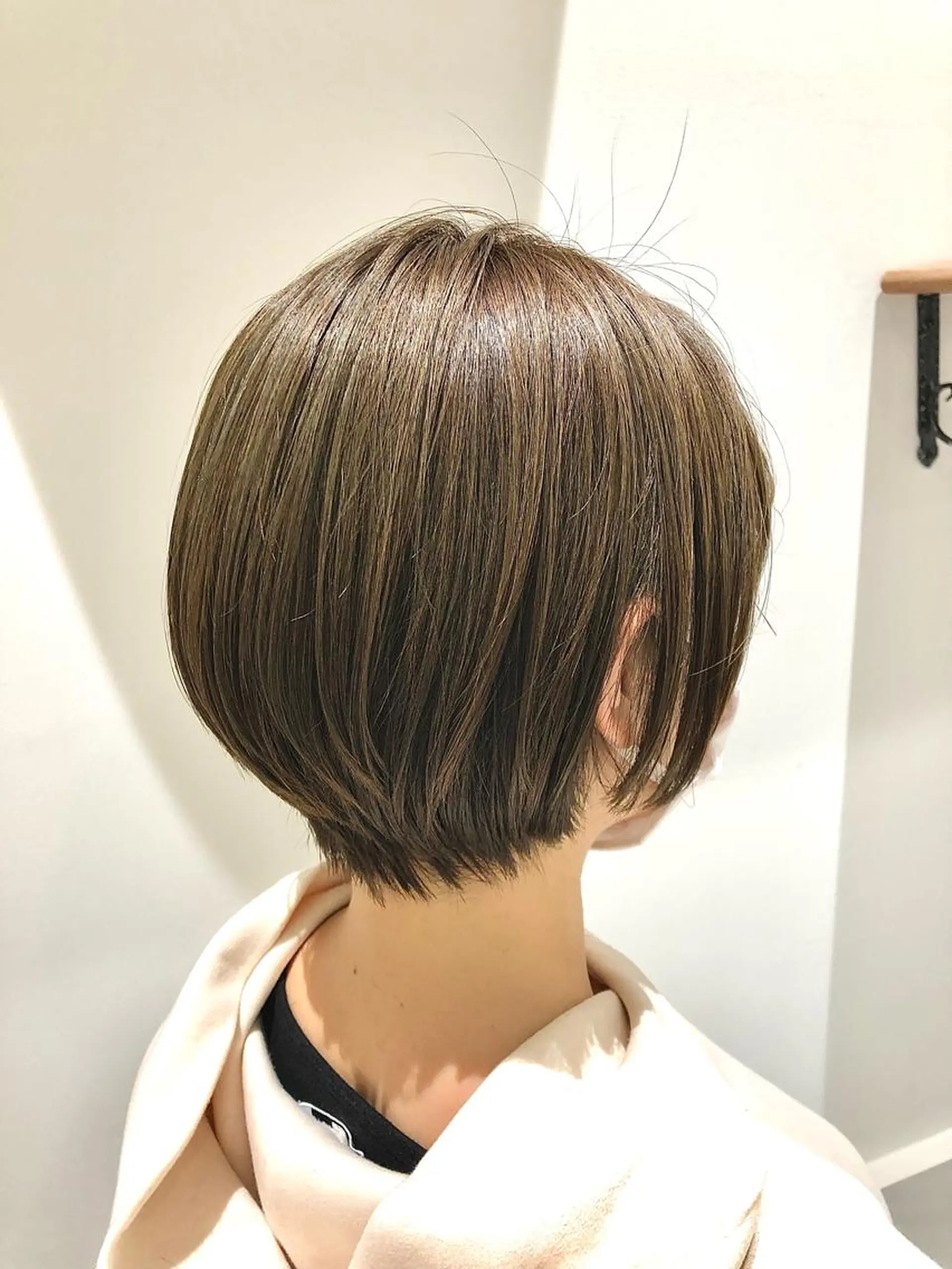 ショート 山本 佳奈のヘアスタイル