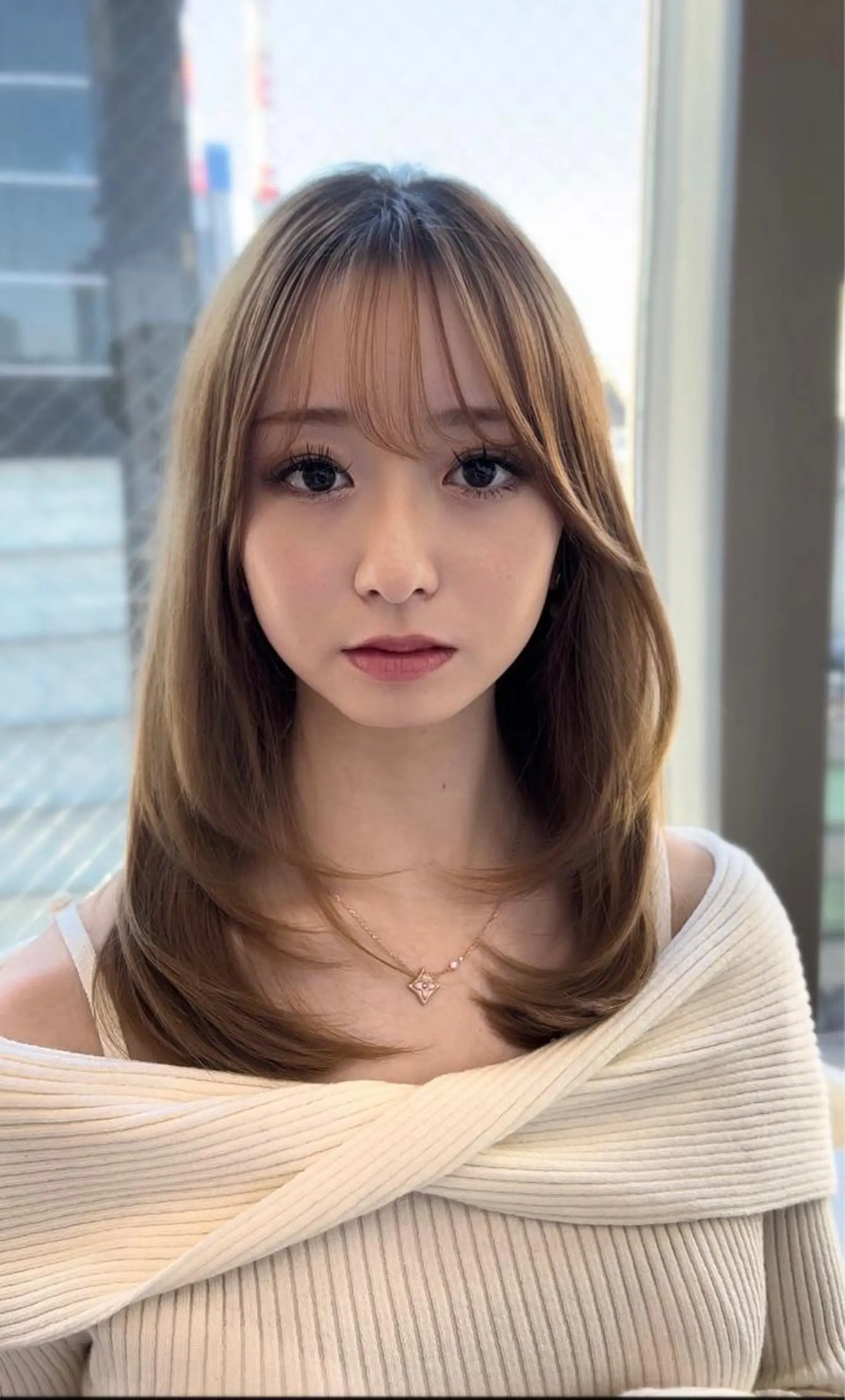 セミロング カット ヘアカラー トリートメント レイヤーカット/ 顔まわり/アオイのヘアスタイル