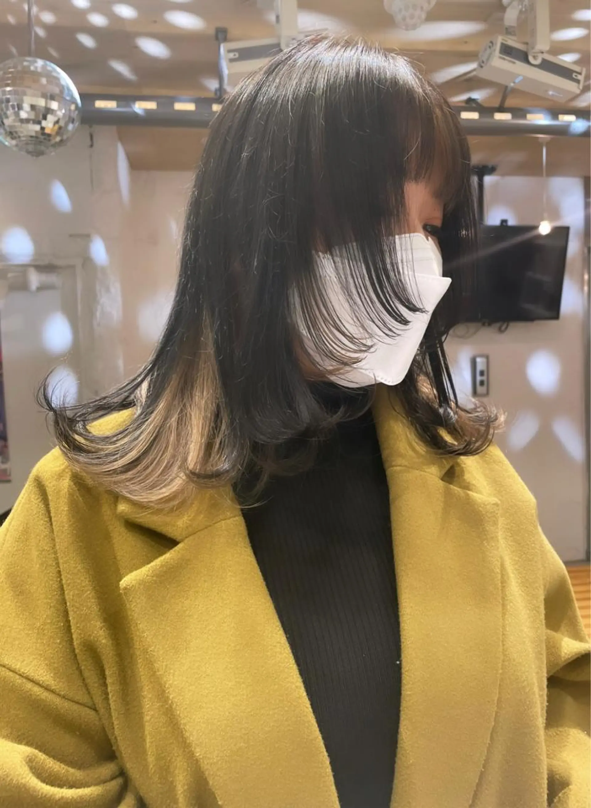 セミロング カラー 艶ハイトーン👑♡ NATSUKIのヘアスタイル