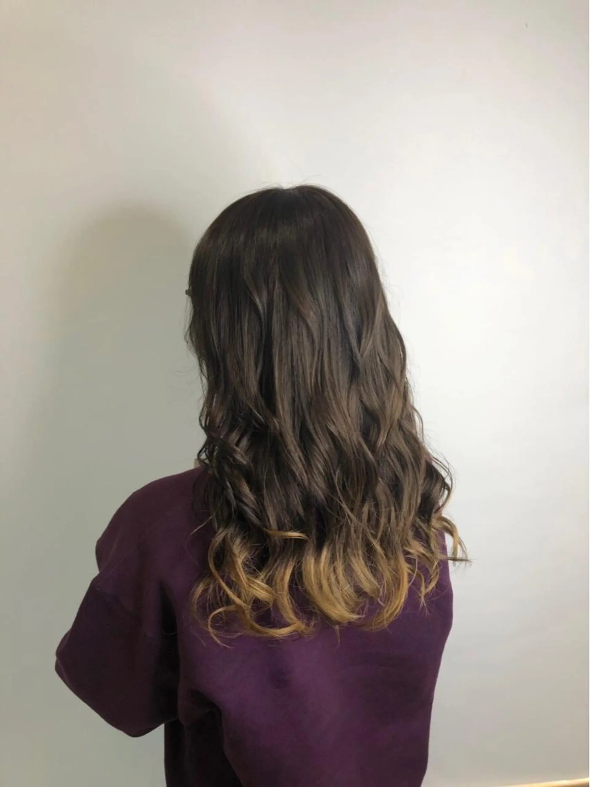 カラー インナー×縮毛矯正 ピンクカラー澤井里菜のヘアスタイル