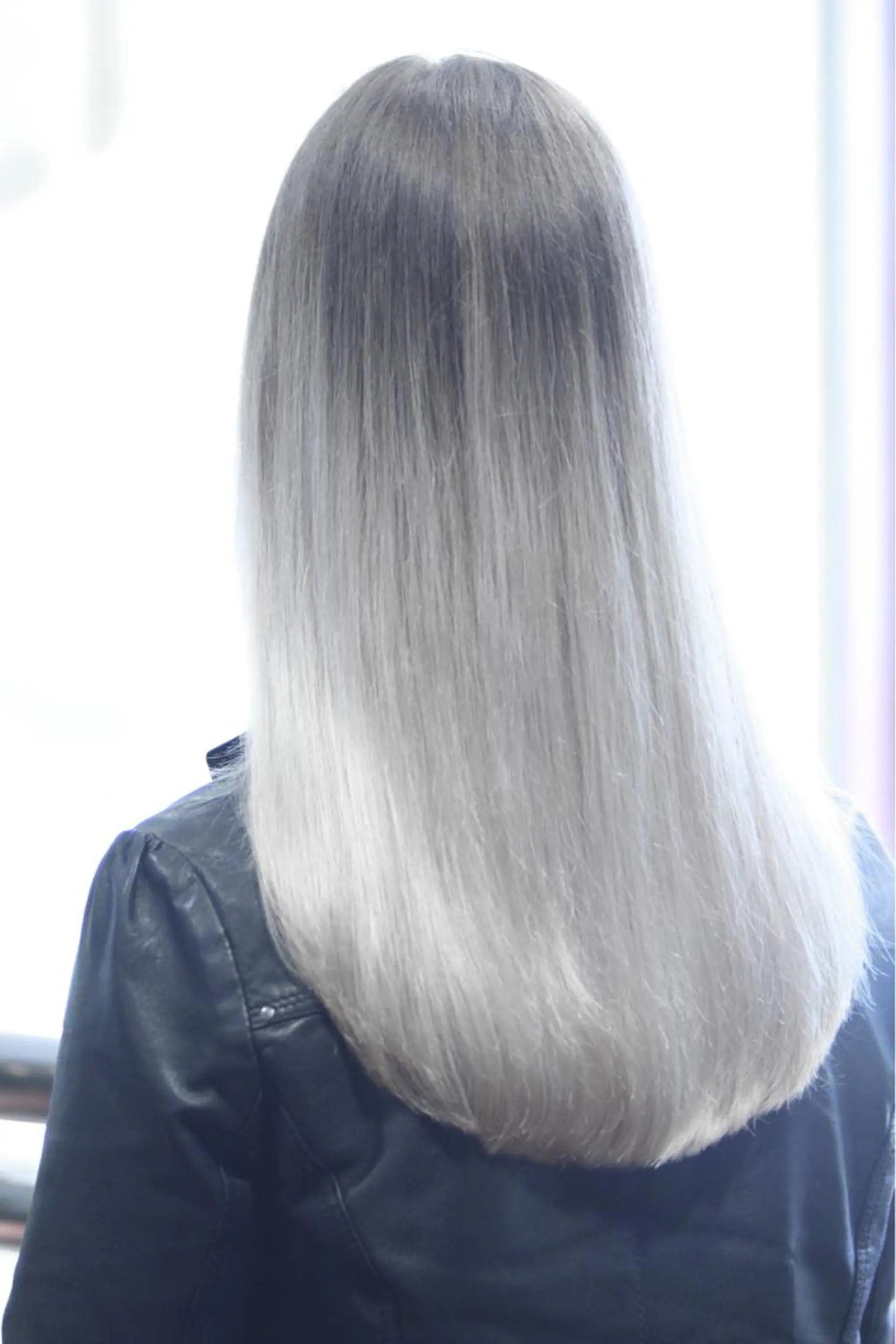 セミロング レイヤーカット corr所属・🍎🎁鈴木翔大 Englishokのヘアスタイル