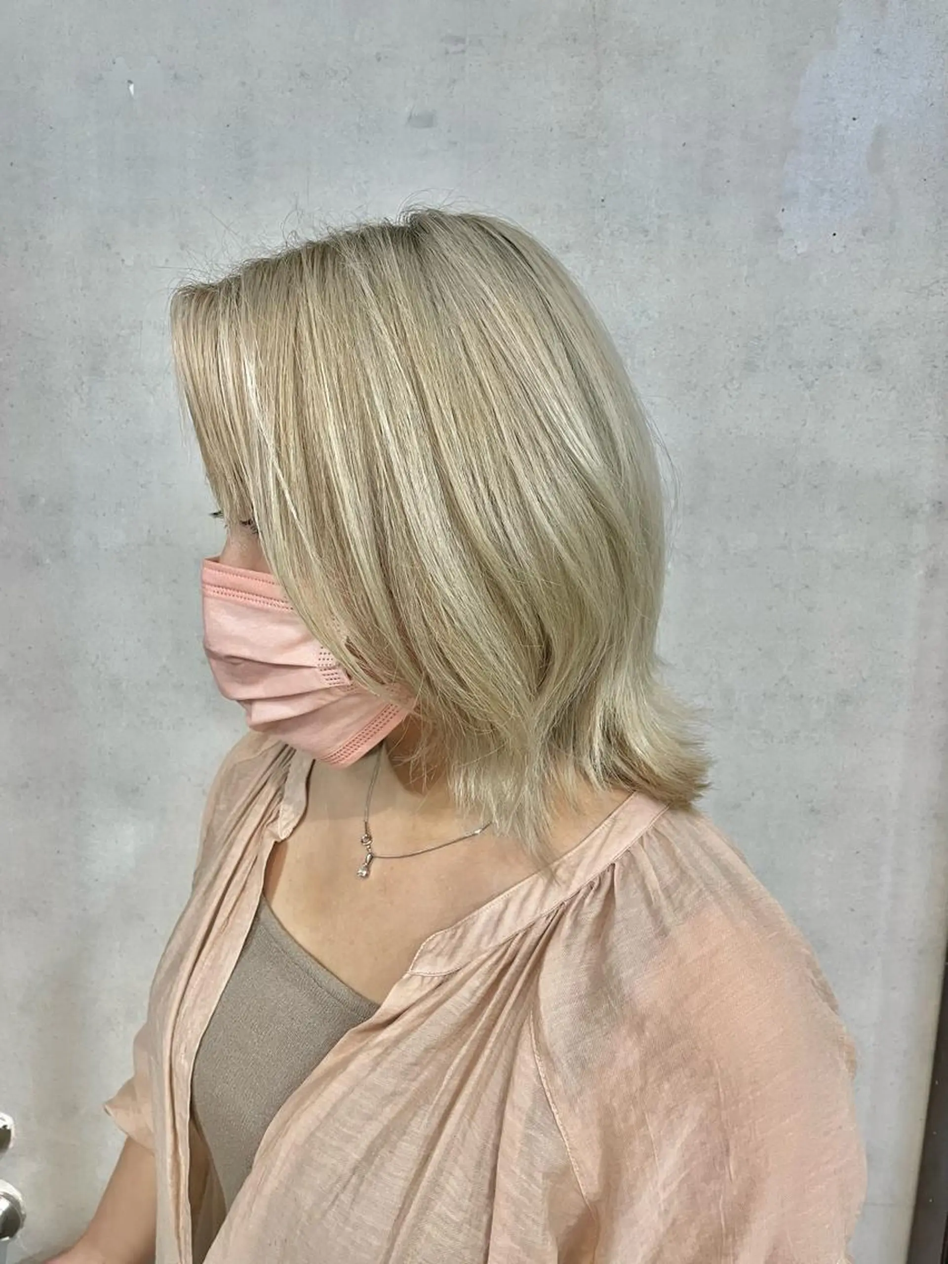 ミディアム カラー ナナナパレナ所属・NARUSE✂︎ カラースペシャリストのヘアスタイル