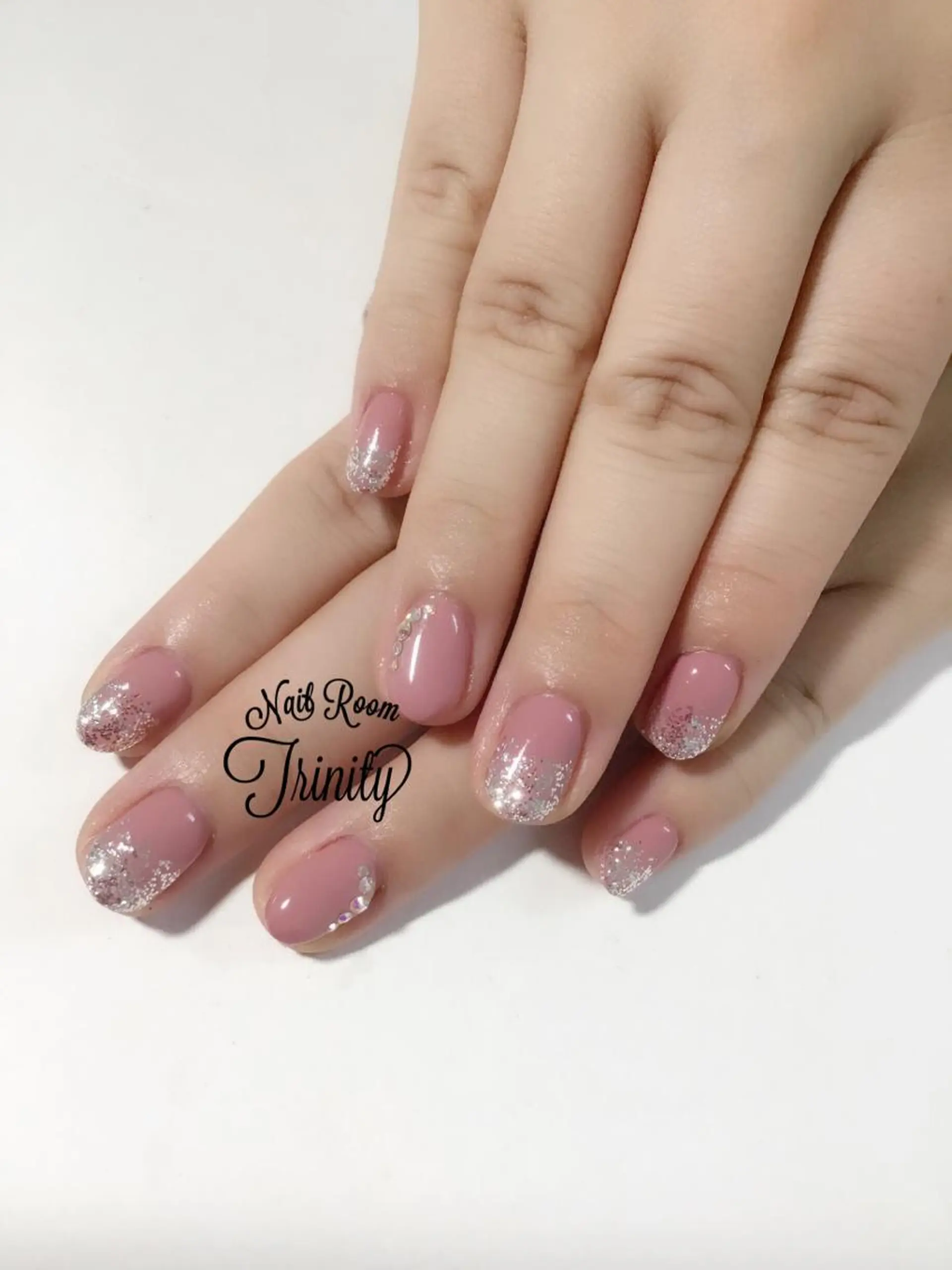 ネイル ハンドネイル Trinity staffのネイルデザイン