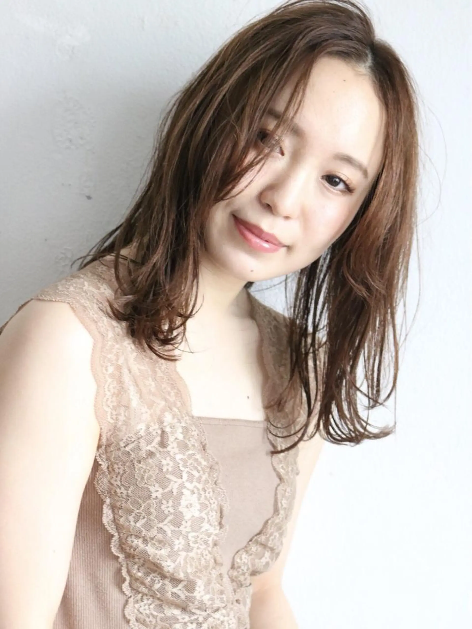 ミディアム カラー パーマ 野崎 ひかりのヘアスタイル