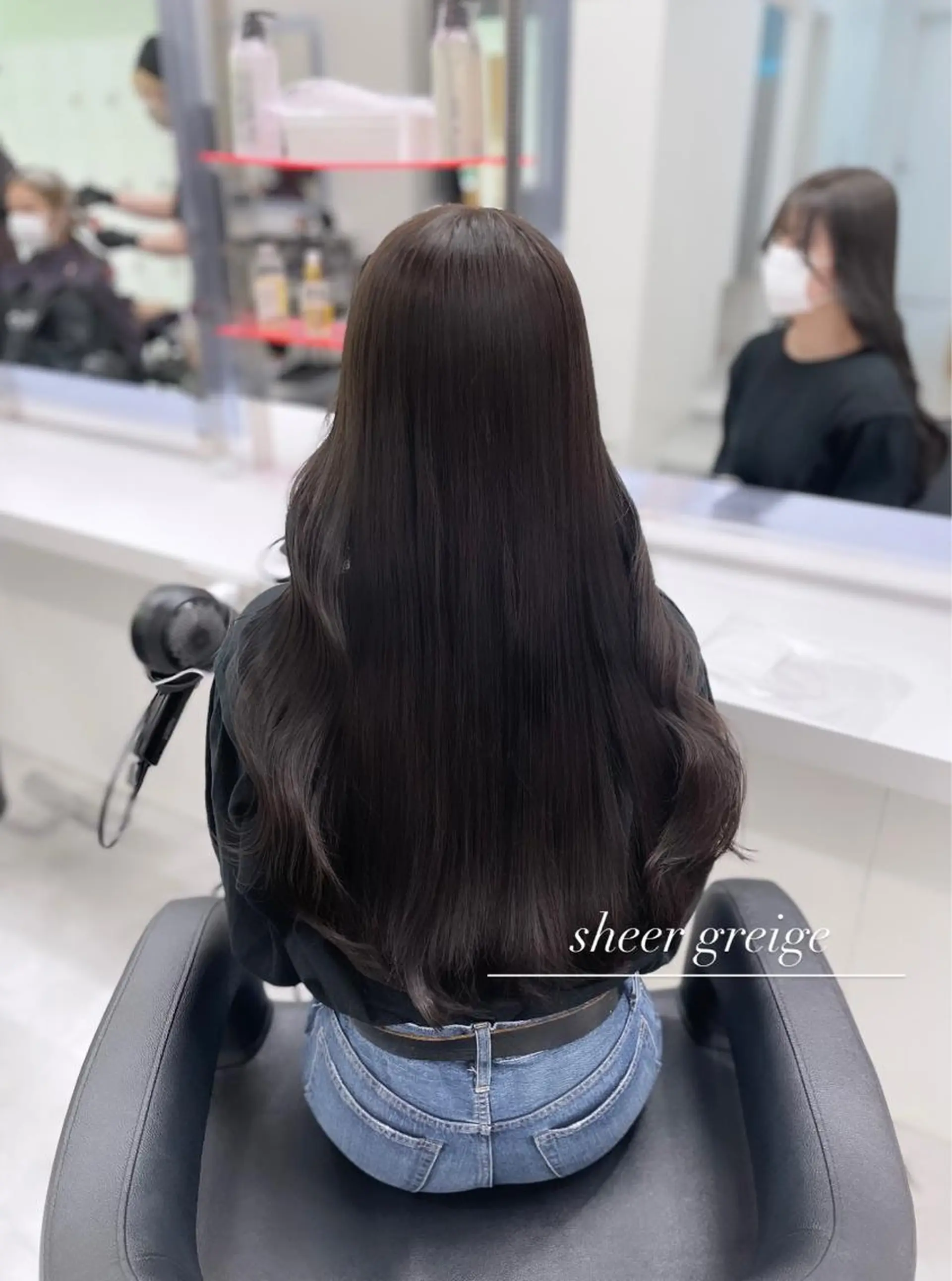 セミロング カラー ヘアアレンジ Ella所属・nana【艶髪】/ レイヤー/縮毛矯正のヘアスタイル