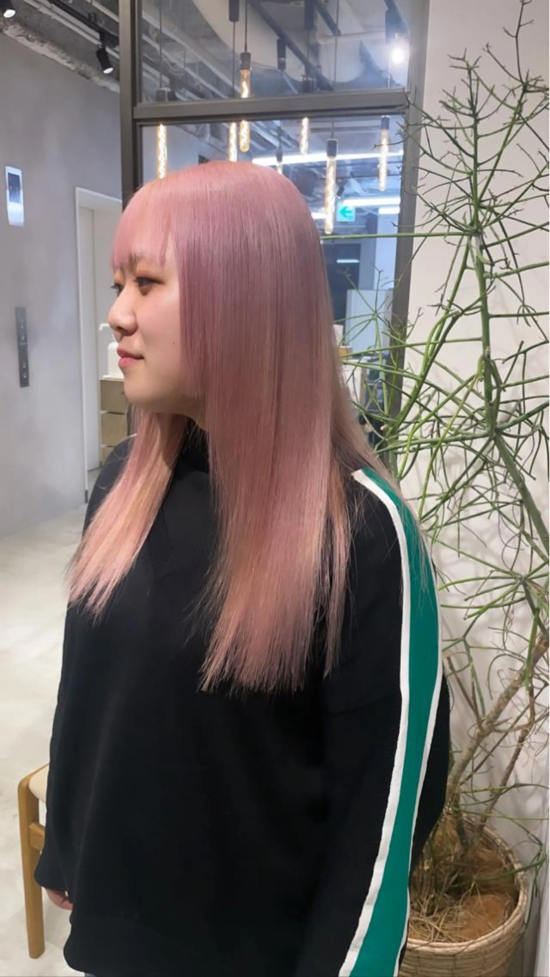 ロング カラー ピンクカラー ピンクパープル パープルカラー ホワイトピンク 🦋レイヤーカット ミドリカワ🦋のヘアスタイル