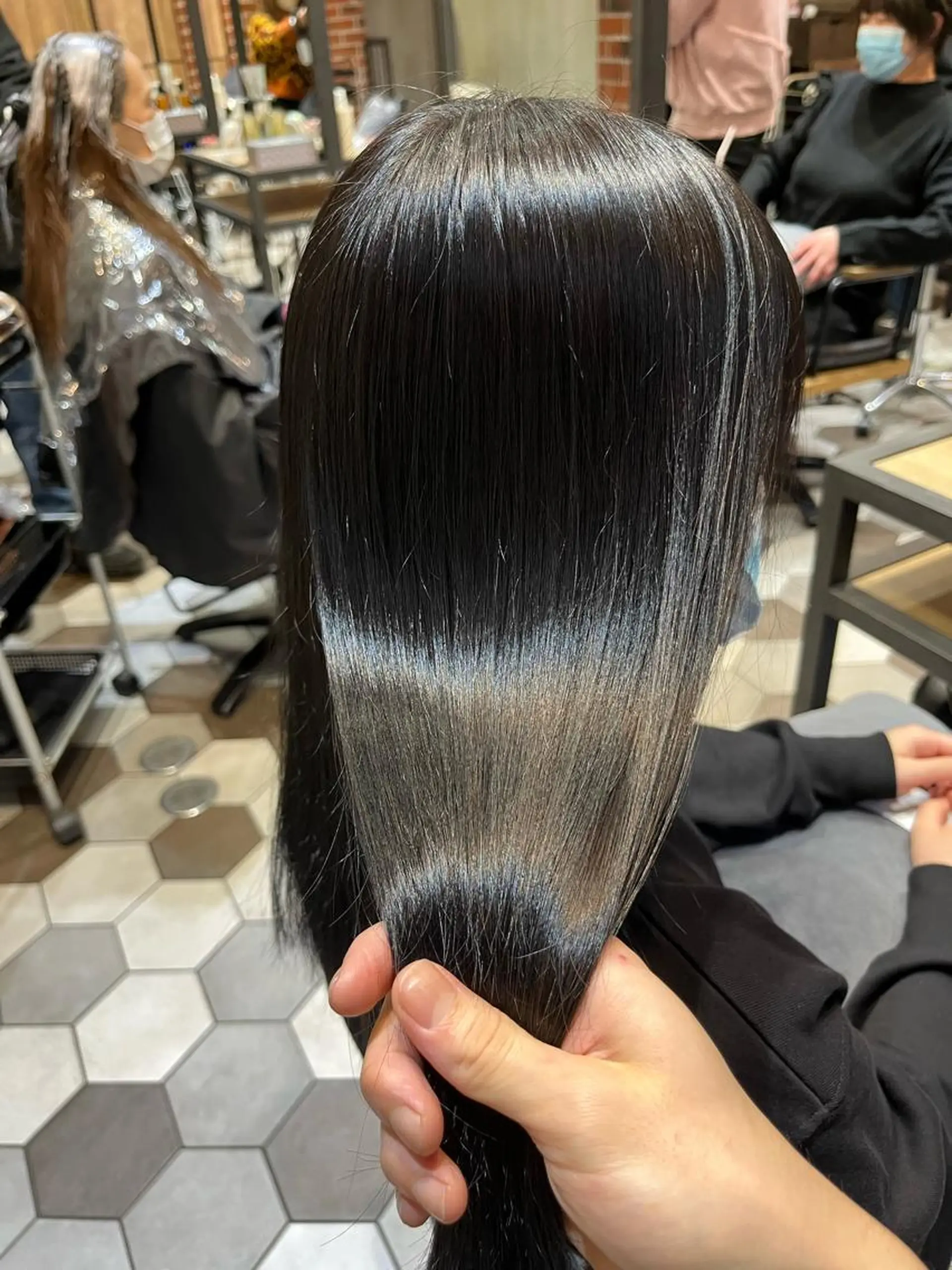 ロング 髪質改善縮毛矯正🫧 村上蒼生のヘアスタイル