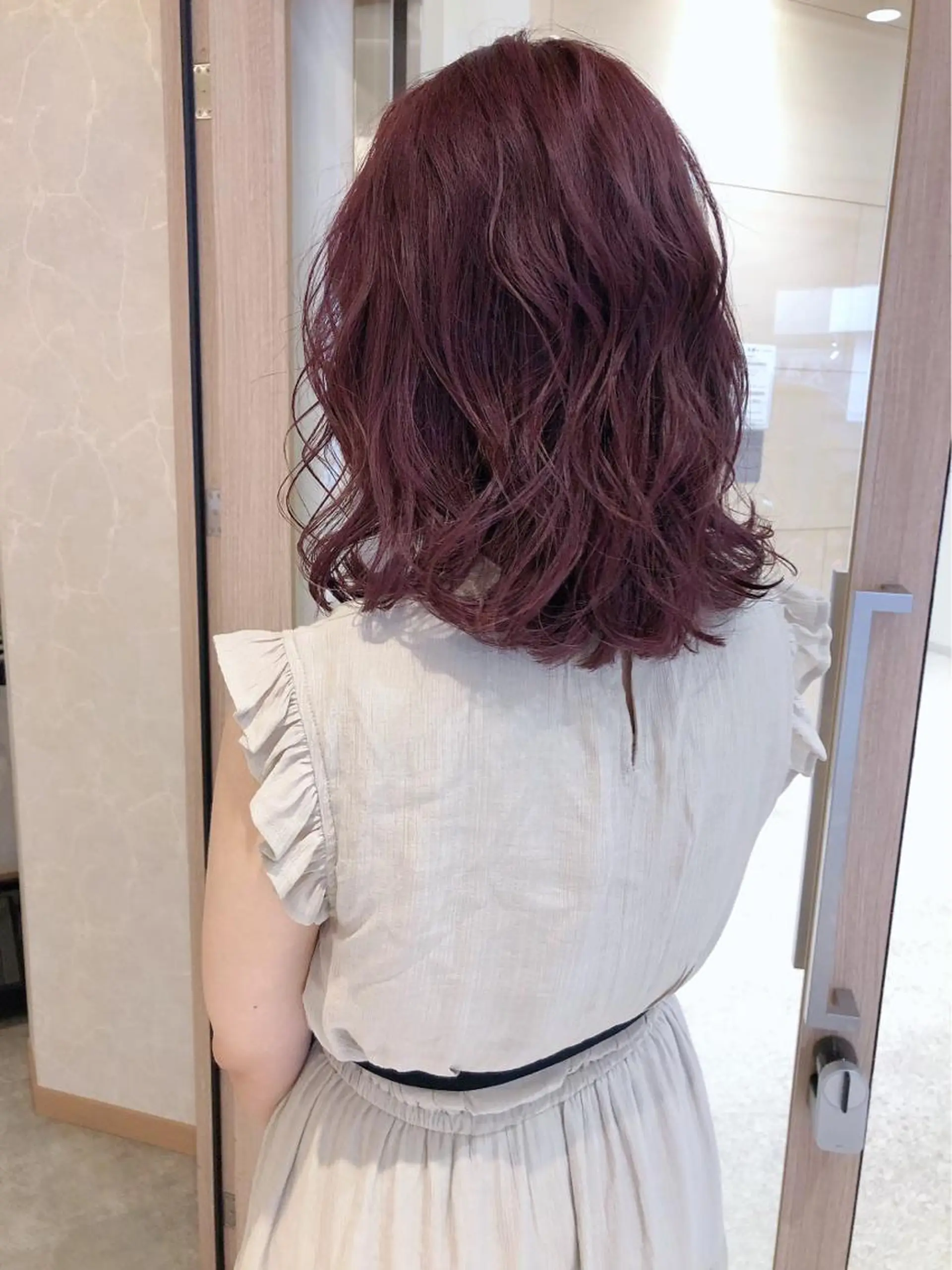 ミディアム gotodayシェアサロン名古屋店所属・フリーランス美容師 mikaのヘアスタイル