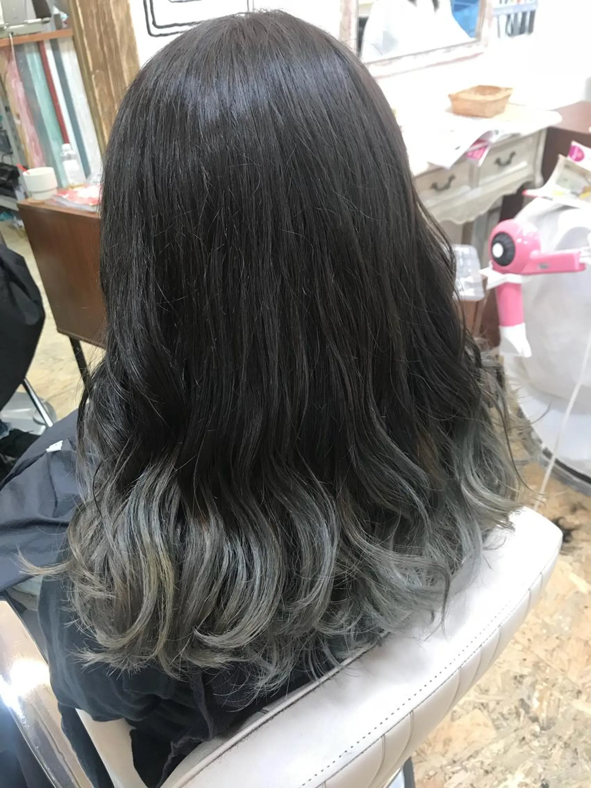 セミロング カラー 💘カラー人気Ｎｏ. １💘SAYAのヘアスタイル