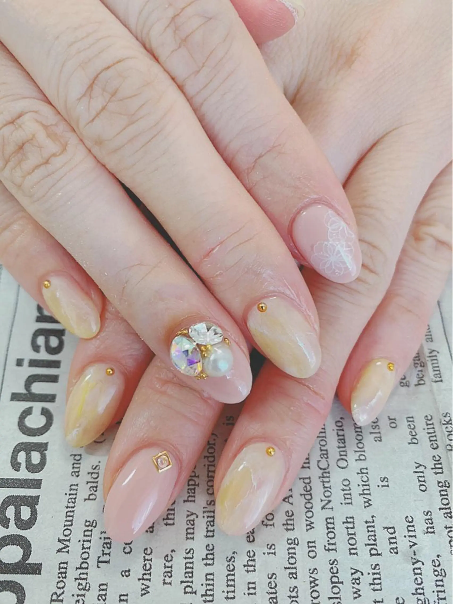 ネイル ハンドネイル ハンドケア 森山 舞のネイルデザイン