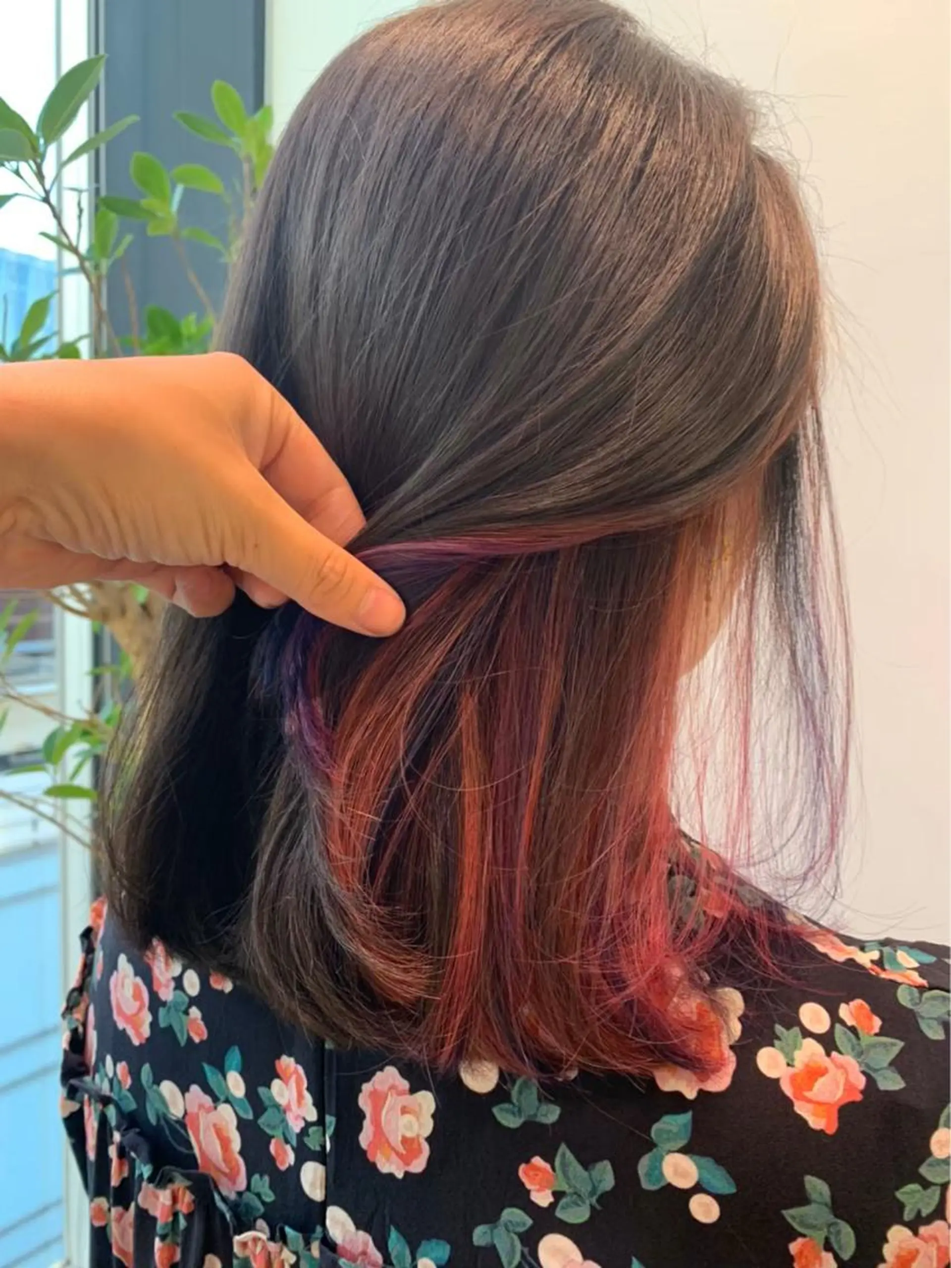 セミロング カラー ヘアアレンジ HairSignature所属・ブリーチ指名神戸 No.1美容師RENのヘアスタイル