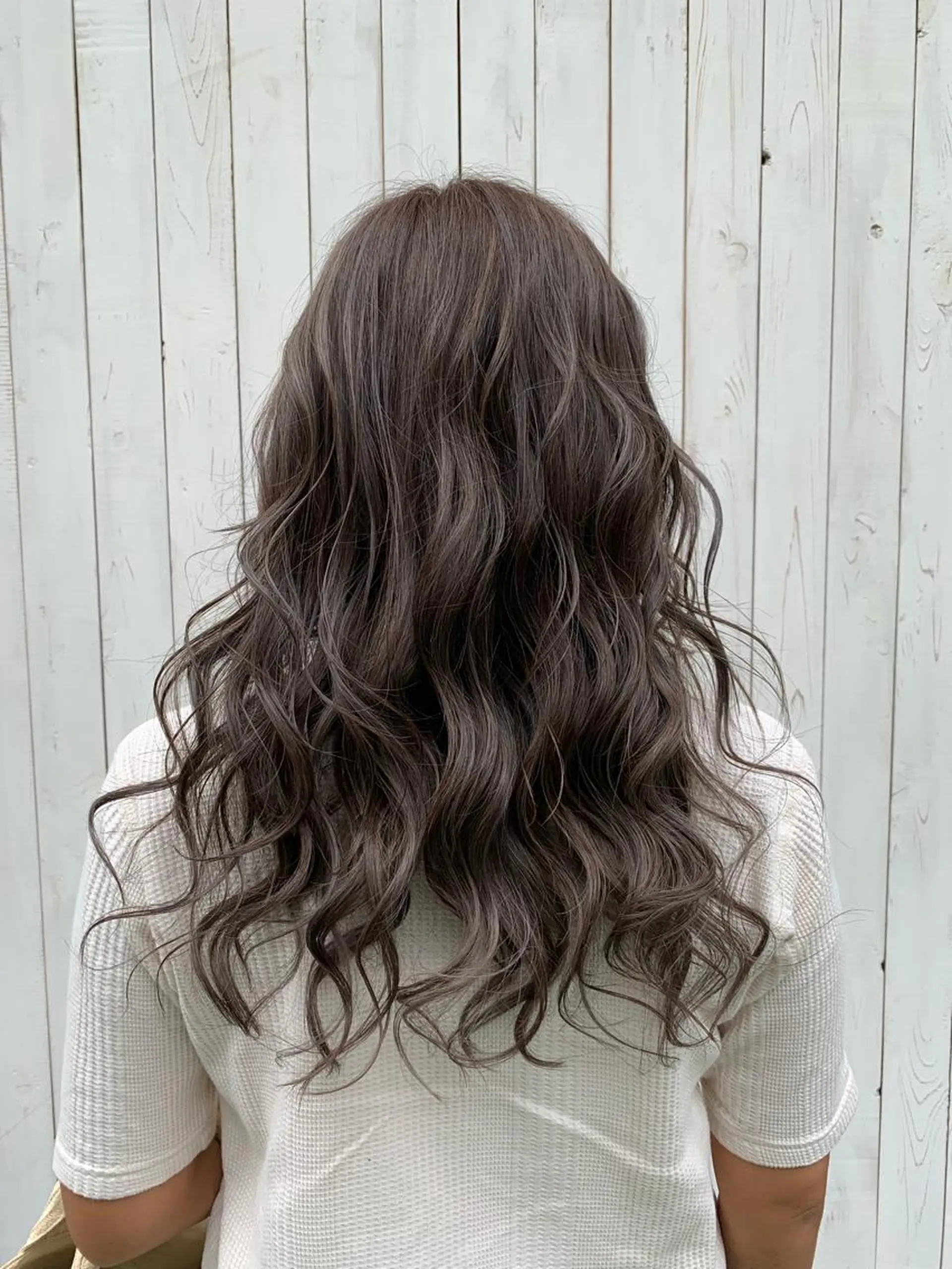 ロング カラー LOHAS Kanaのヘアスタイル