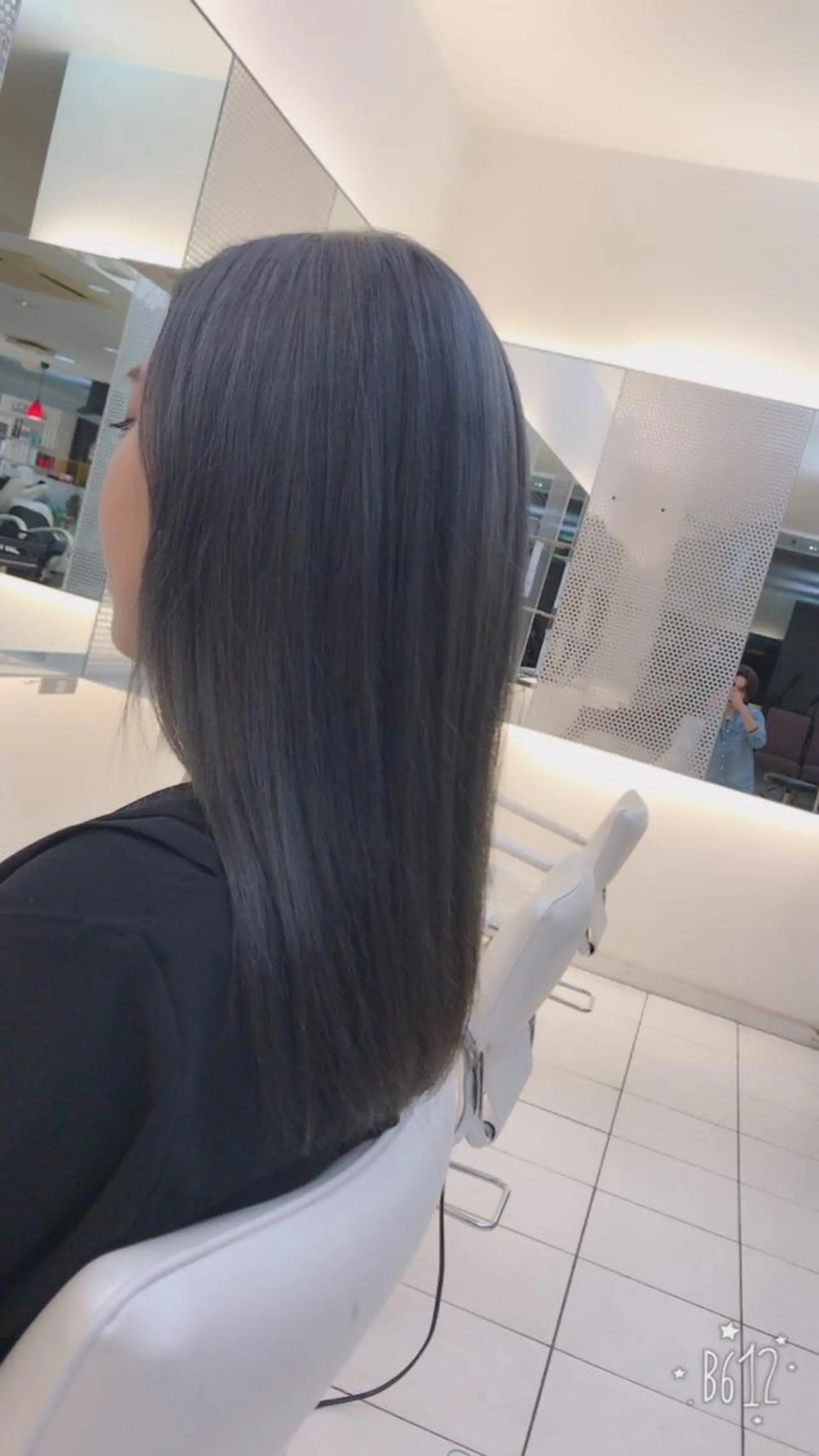 ロング カラー 黒髪 ブルーカラー ブルーブラック ハイトーンカラー シルバー 相武台ショート特化 💐川崎希💐のヘアスタイル