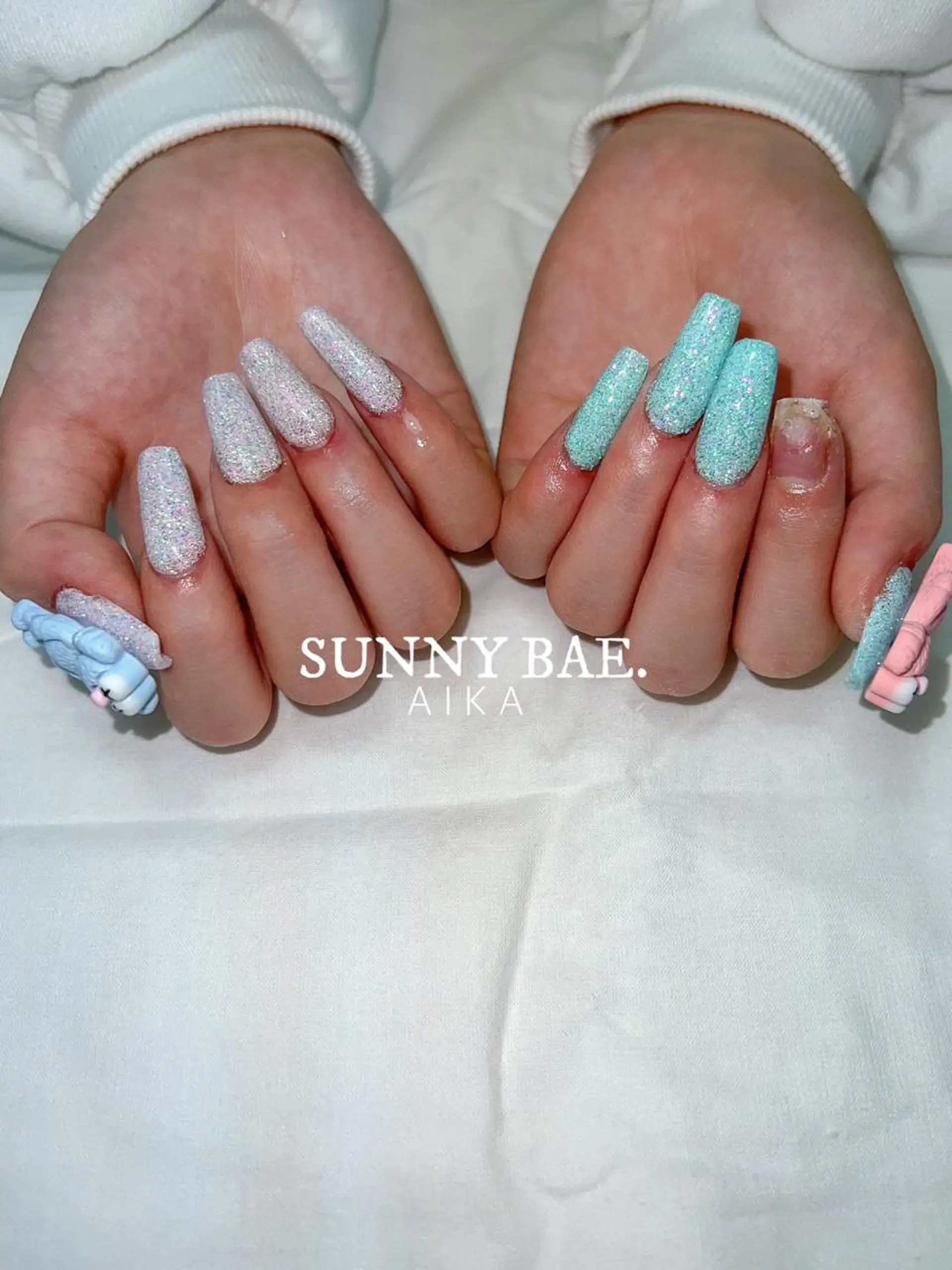 ロング ネイル ロング アートネイル キラキラネイル ロングネイル スカルプネイル SUNNY BAE.所属・Made By AIKAのネイルデザイン