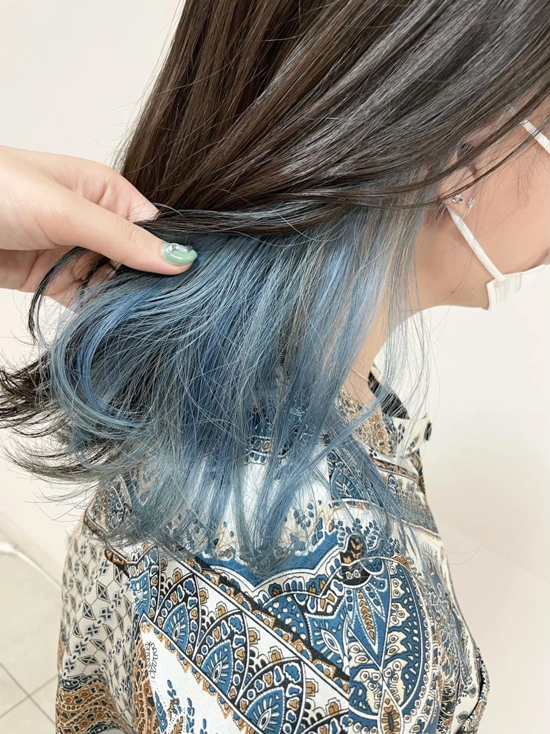 セミロング カラー ヘアアレンジ ブリーチ ヘアカラー トリートメント 【Sweep】おじま のぞみのヘアスタイル