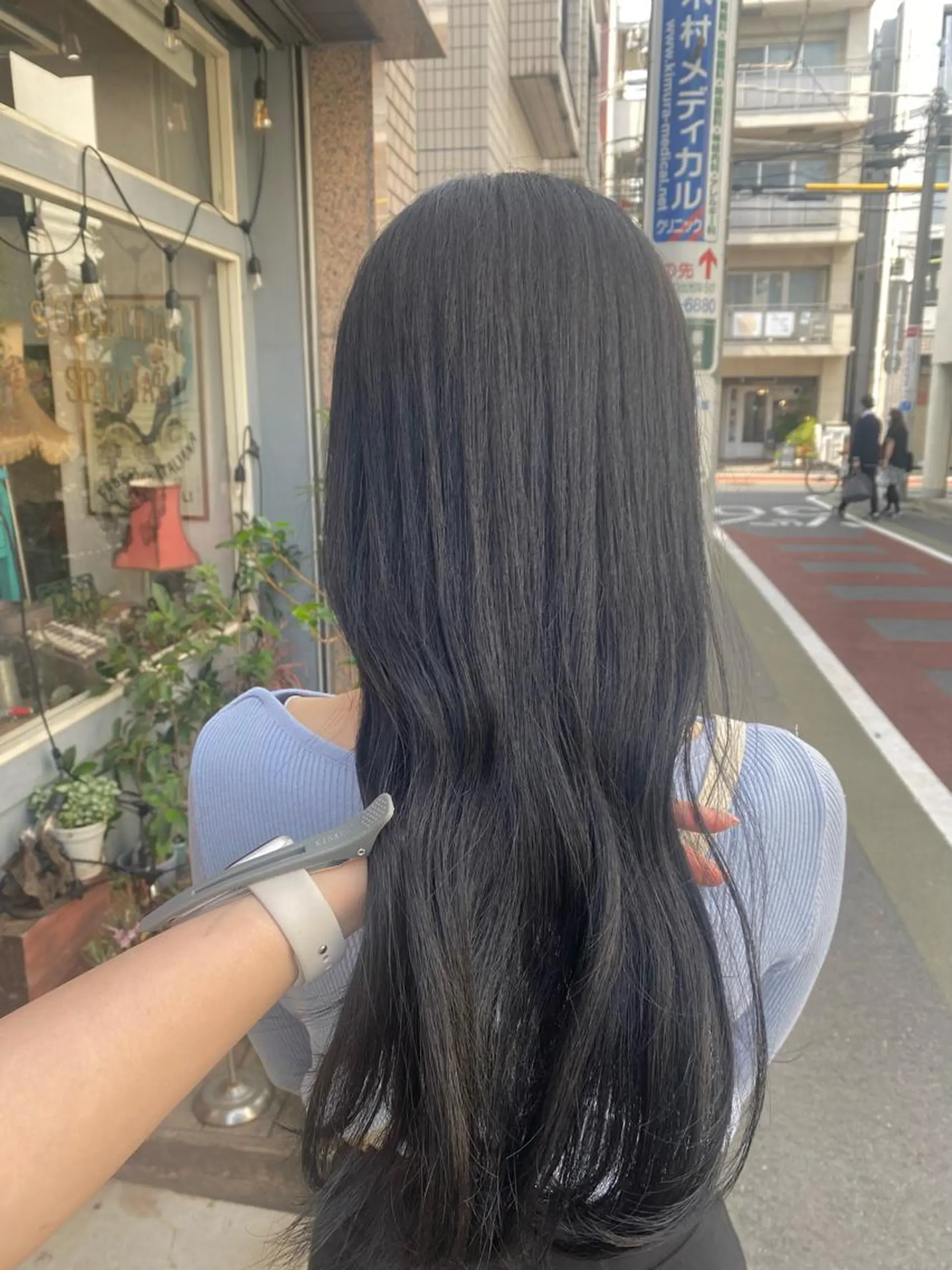 ロング カラー カット ヘアカラー トリートメント ヤスザトアヤノ ／レイヤー／オリーブのヘアスタイル