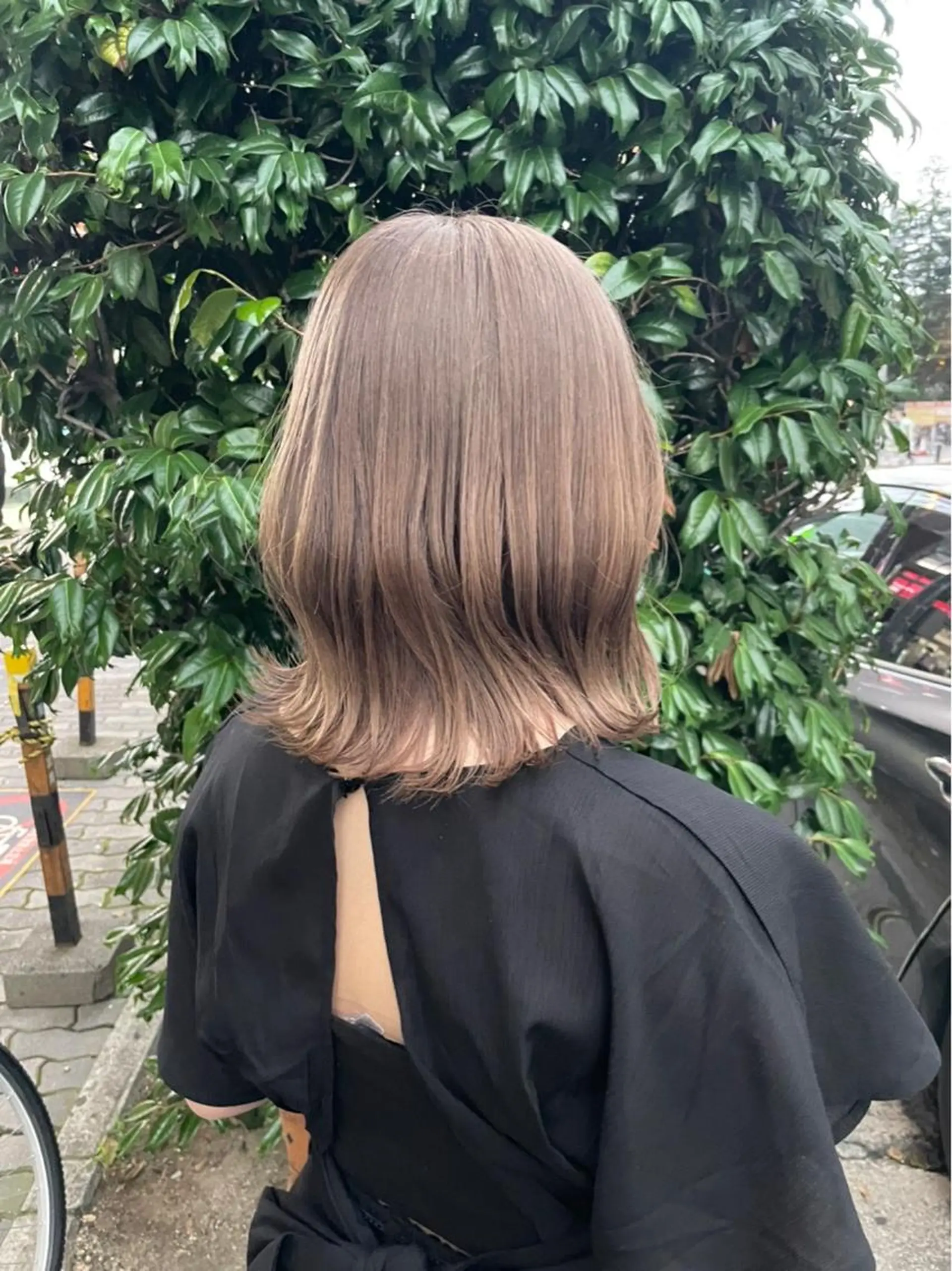 ミディアム カラー akane .のヘアスタイル