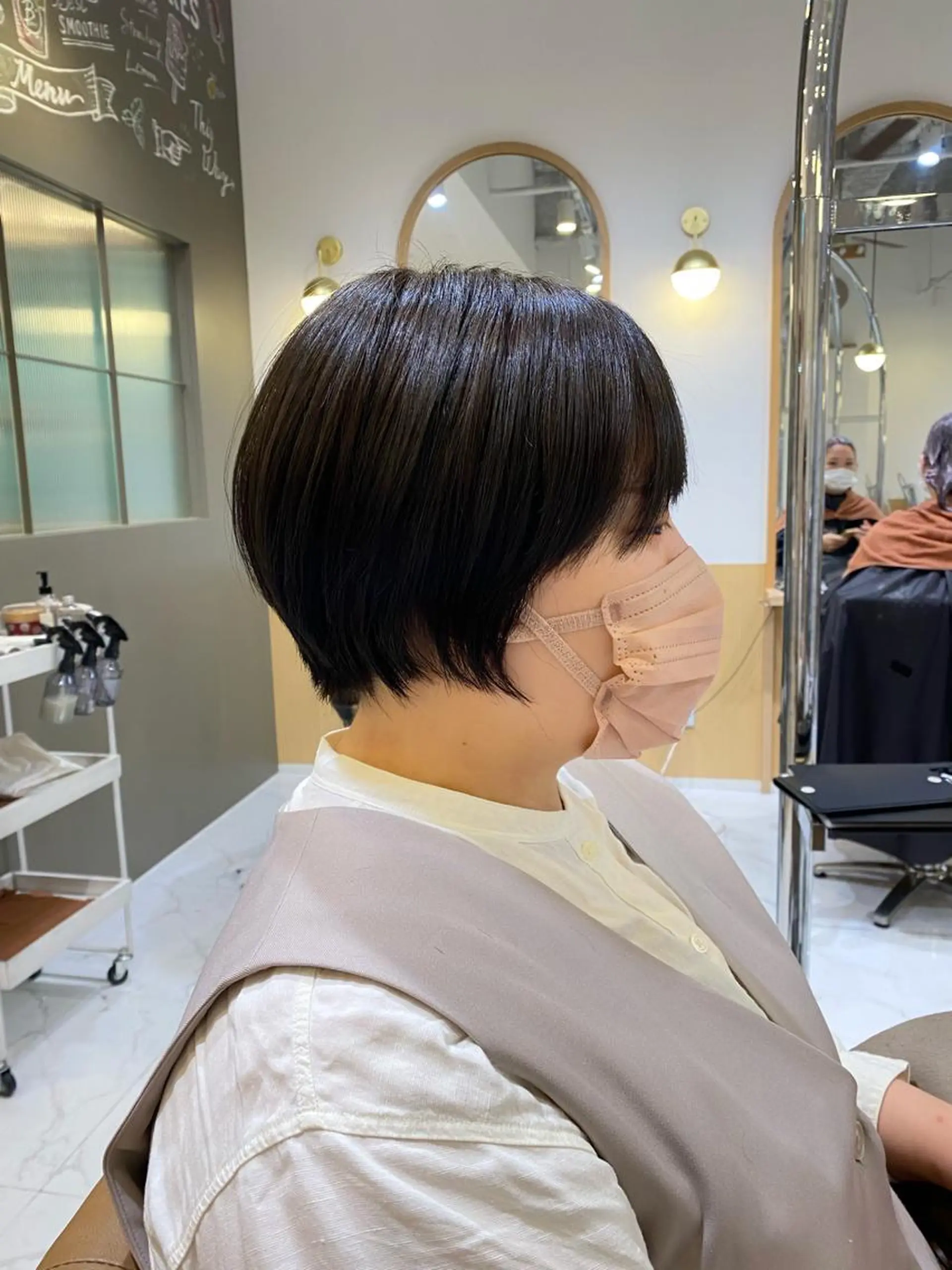 ショート 丸みショート ショートヘア カット 縮毛矯正 坂井 茅聖のヘアスタイル