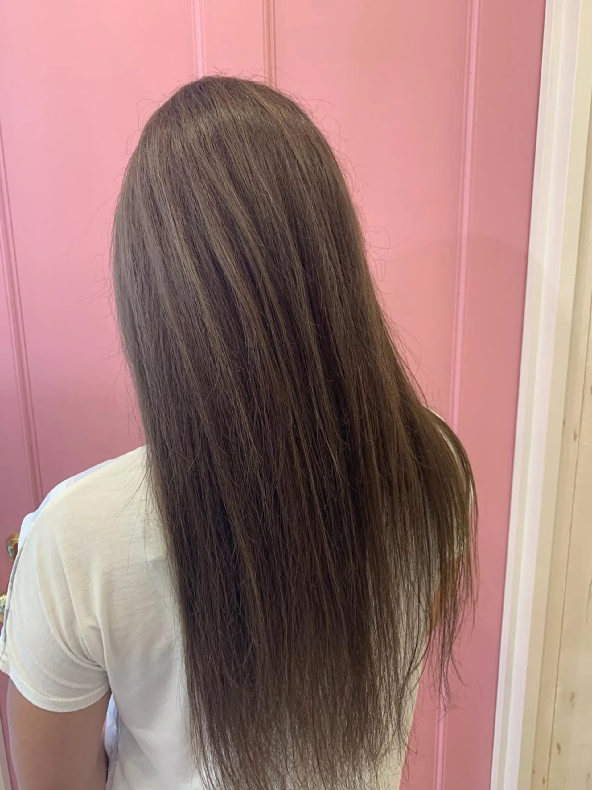 ロング カラー グレージュ ハイライトカラー ハイライト 工藤 萌香のヘアスタイル