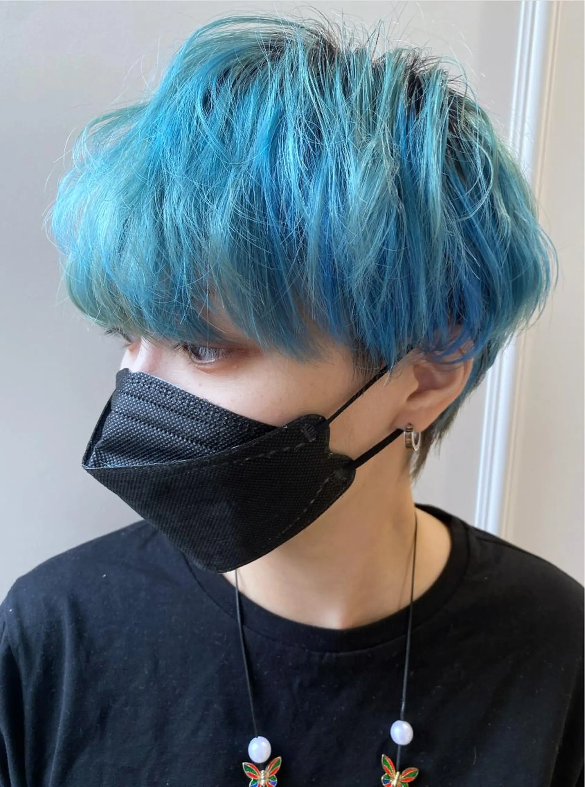 ショート カラー ブリーチ ショートヘア ベージュ/インナー カラー🤍Rieのヘアスタイル