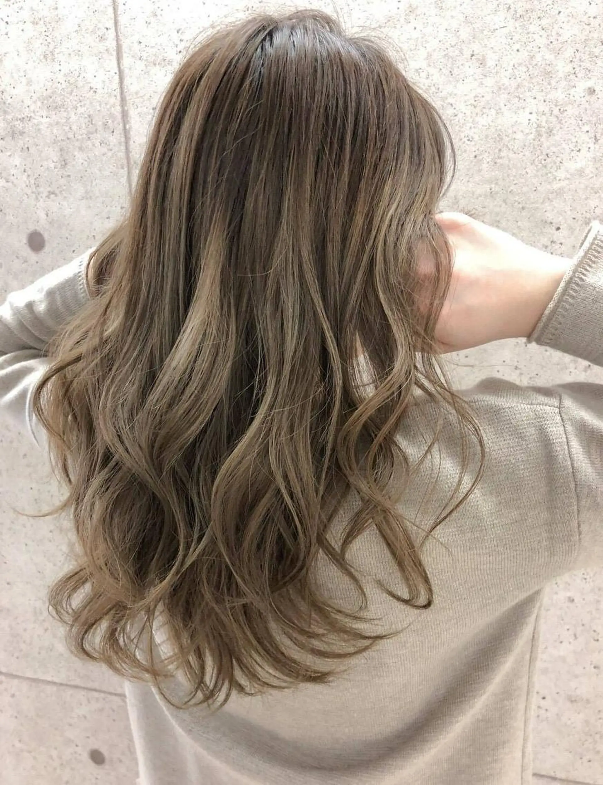 ロング カラー ブリーチ ケアブリーチ 透明感カラー イルミナカラー トリートメント ⭐️Shelter by TOKYO⭐️のヘアスタイル