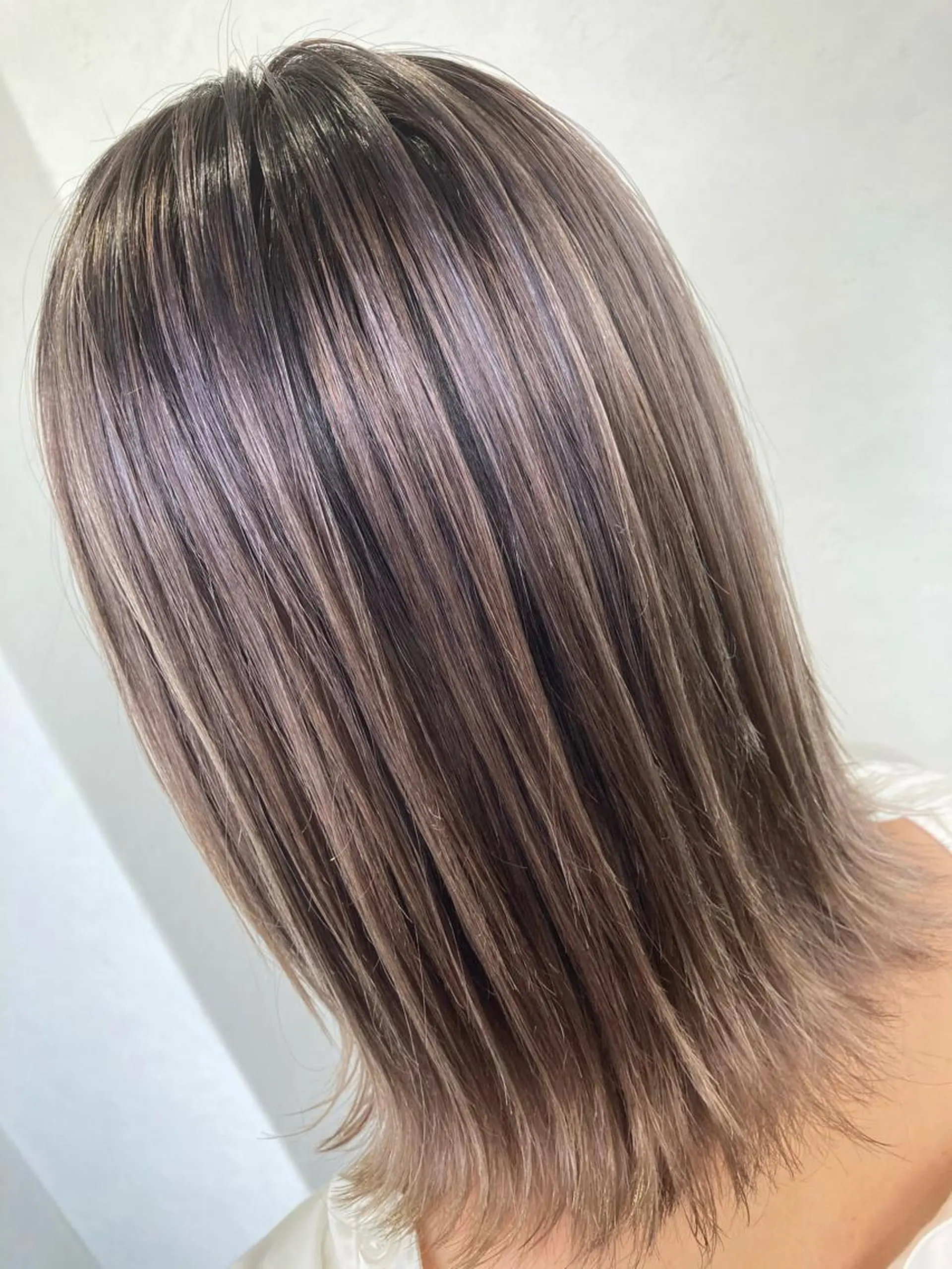 ミディアム カラー ブリーチ毛縮毛矯正 👑山口のヘアスタイル