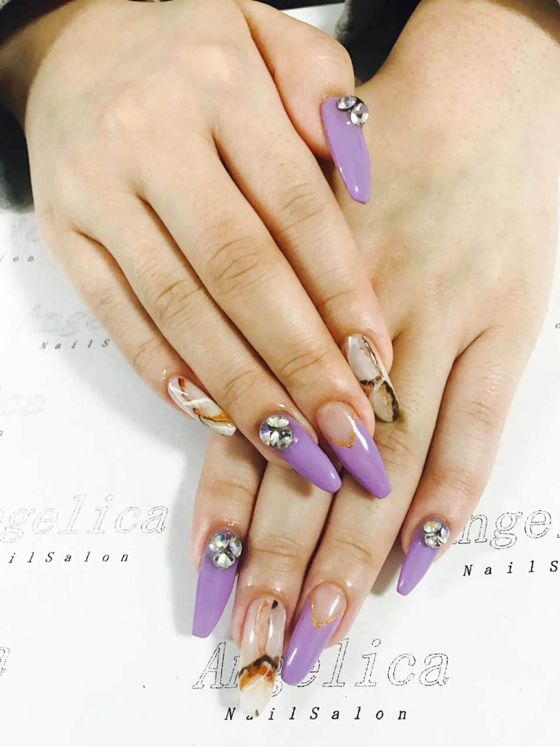 ネイル Angelica ネイリストのネイルデザイン