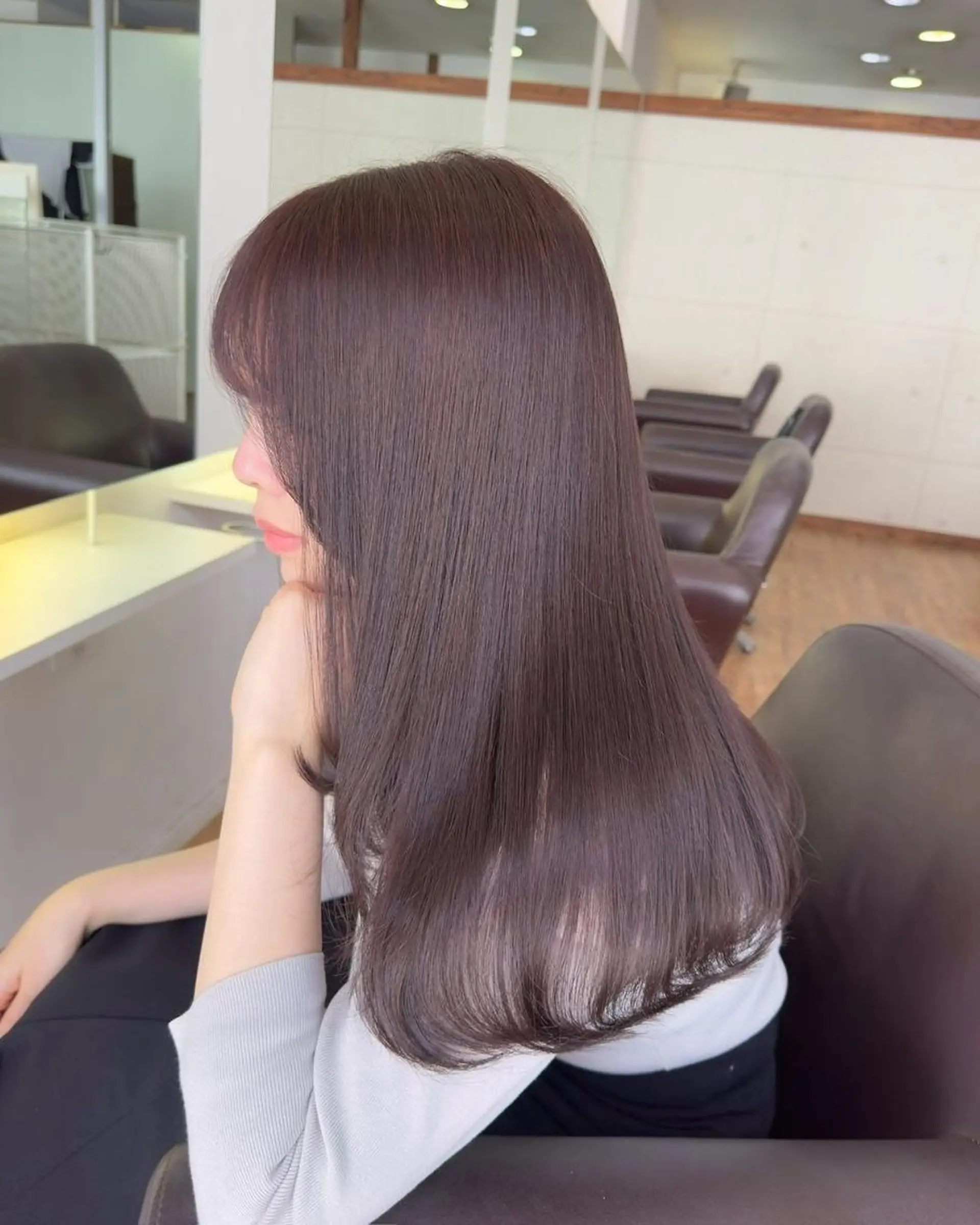 セミロング カラー mizu kiのヘアスタイル