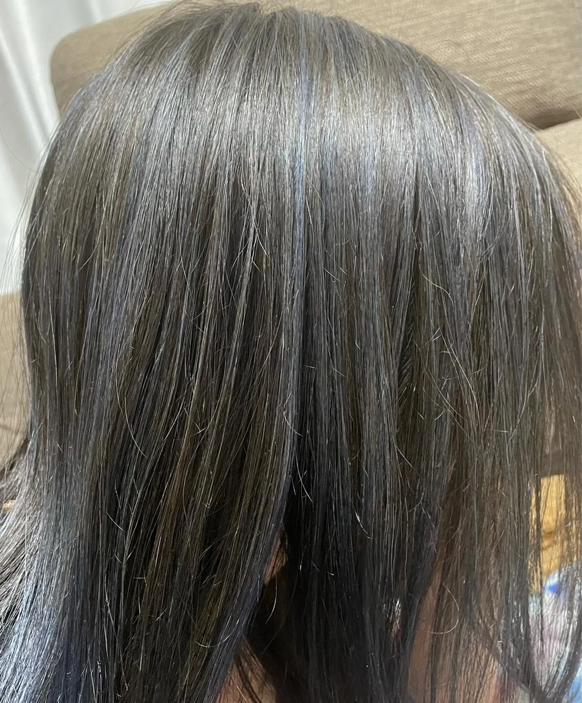 ミディアム カラー バレイヤージュ ブリーチ シルバー レイヤーカット カット ヘアカラー トリートメント La fith 店長 城谷颯人のヘアスタイル